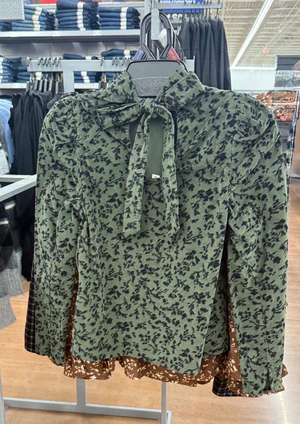 Green Velvet Tie-Front Peplum Top with Puff Sleeves (XS–XXXL)

This tie-front peplum top is flattering and feminine, perfect for casual outings and dressed-up everyday looks.

#LTKMidsize #LTKFindsUnder50 #LTKPlusSize