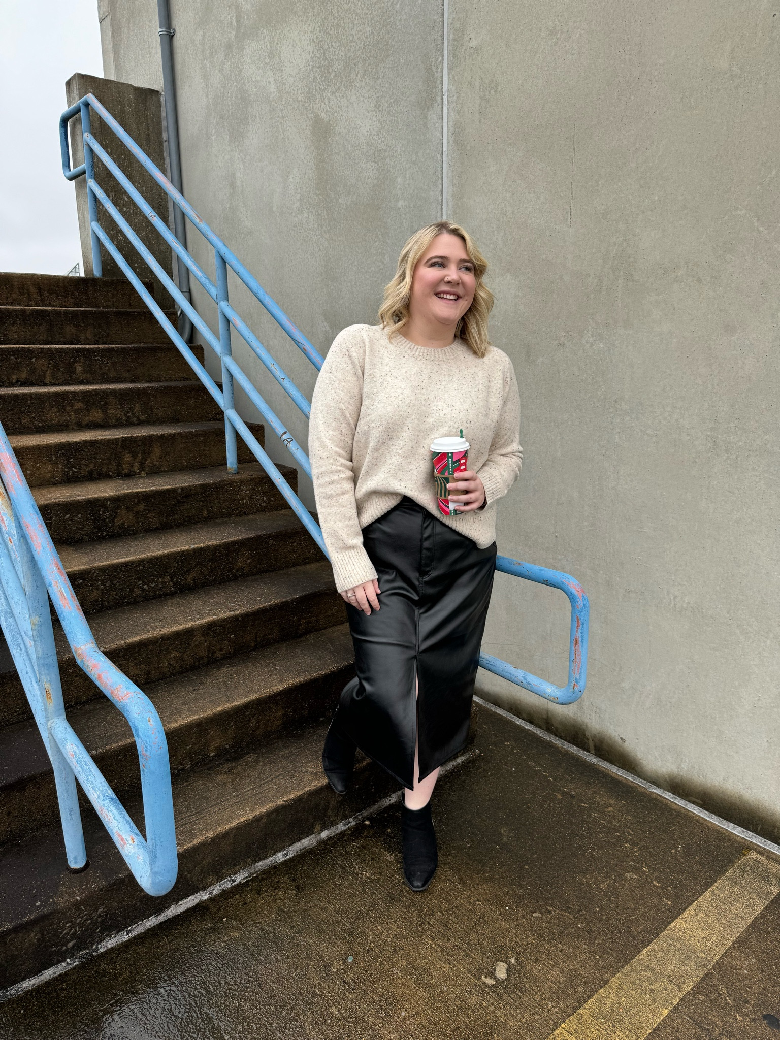 Day 12 of 20 Holiday Looks✨

#LTKHoliday #LTKplussize #LTKSeasonal