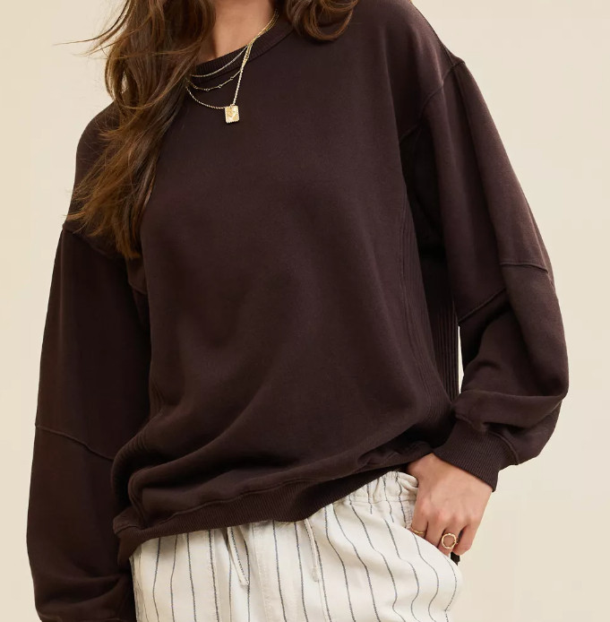 Aerie Très Chic Sweatshirt

I have this sweater in 4 colors, it is the best.. size down.. I wear a size xs for standard oversize and med for very oversized.  

 #LTKGiftGuide #LTKMidsize #LTKStyleTip