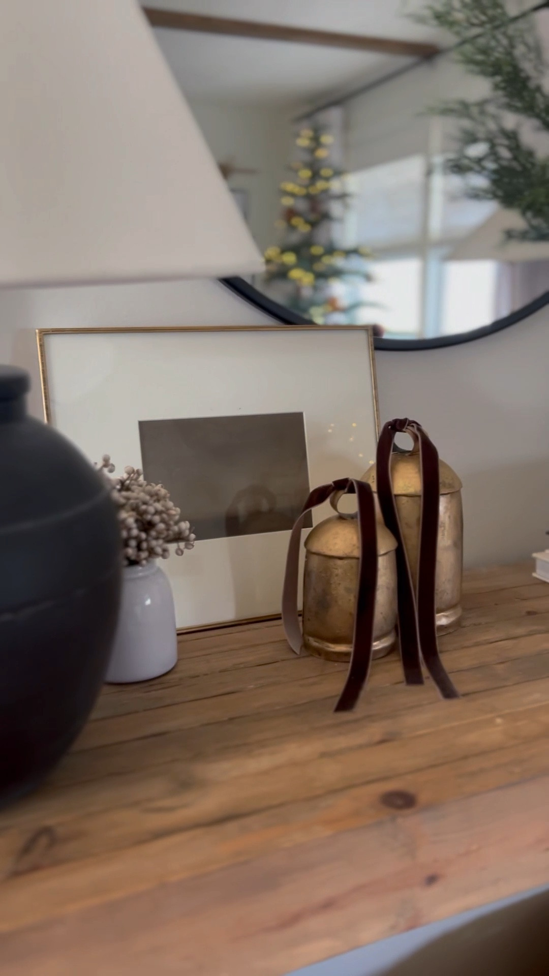 holiday entryway styling 



#LTKHoliday #LTKsalealert #LTKhome