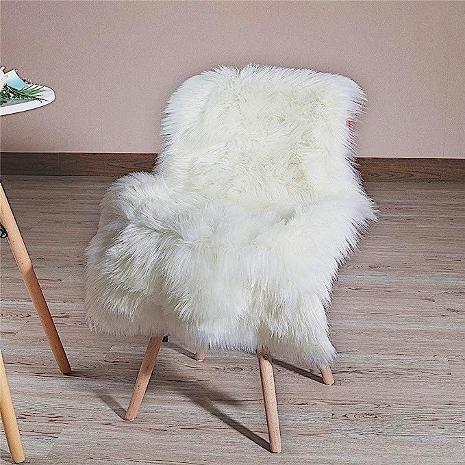 HLZHOU Soft Faux Fur Rug White Sheepskin Chair Cover Seat Pad Shaggy Area Rugs for Bedroom Sofa L... | Amazon (US)