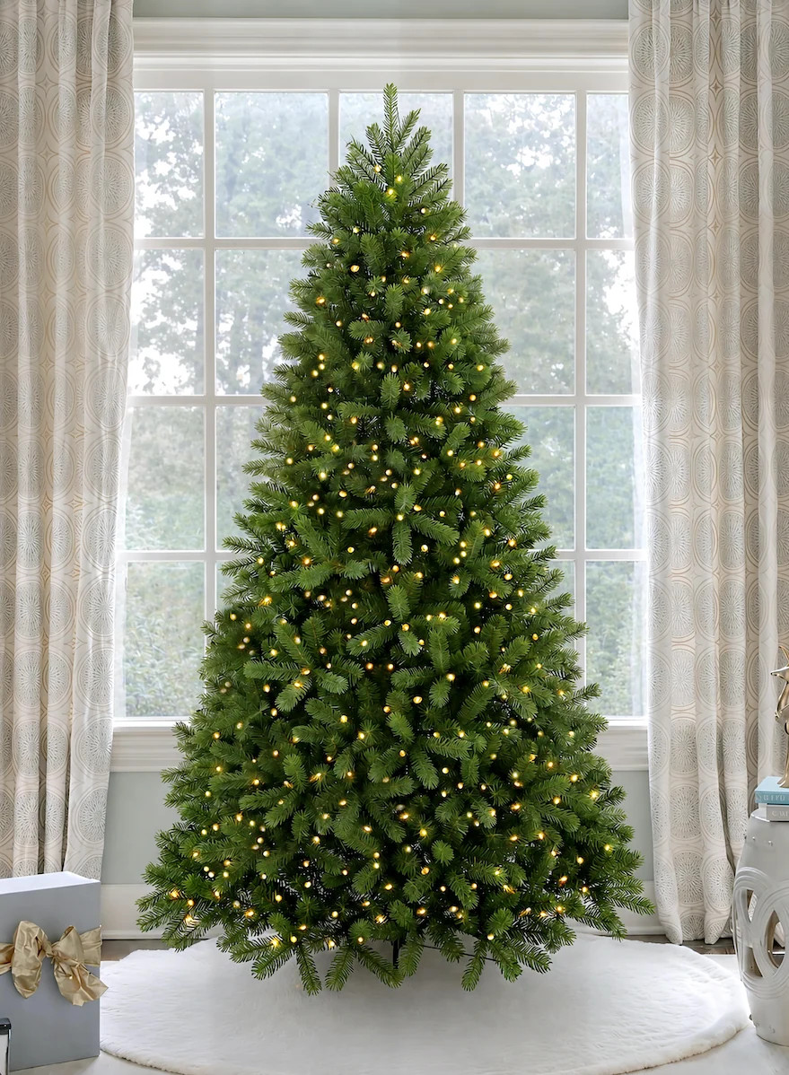 7.5' King Douglas Fir Artificial Christmas Tree with 1000 Warm White & | King of Christmas