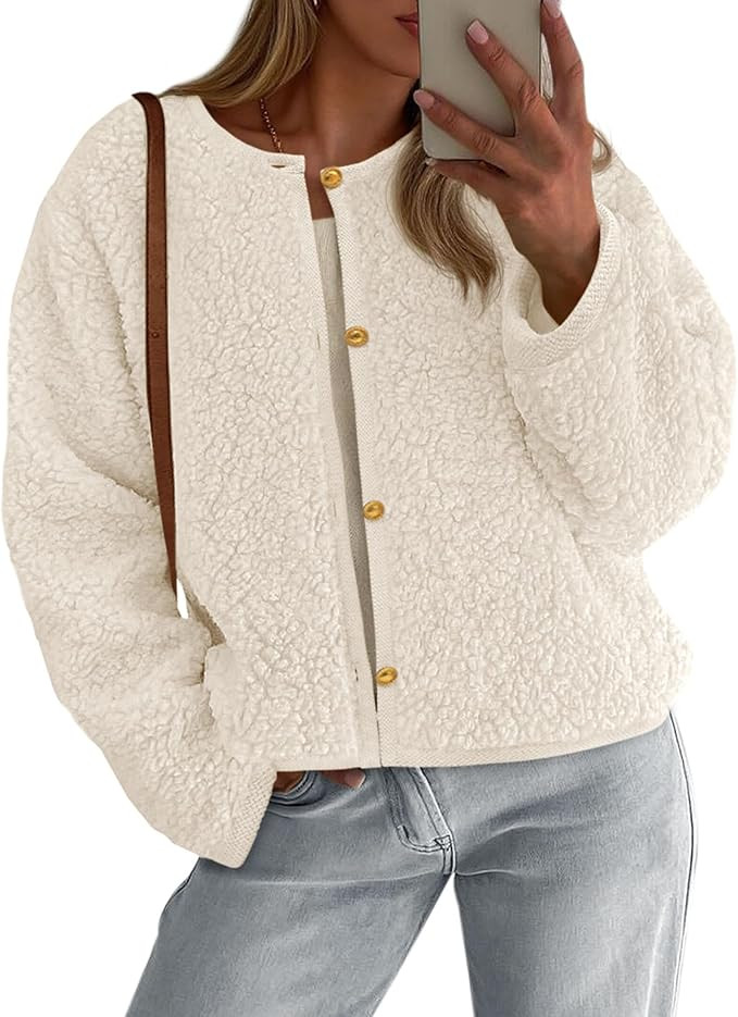 PRETTYGARDEN Women's 2025 Winter Faux Fur Coats Fuzzy Fleece Cropped Jackets Buttons Warm Casual ... | Amazon (US)