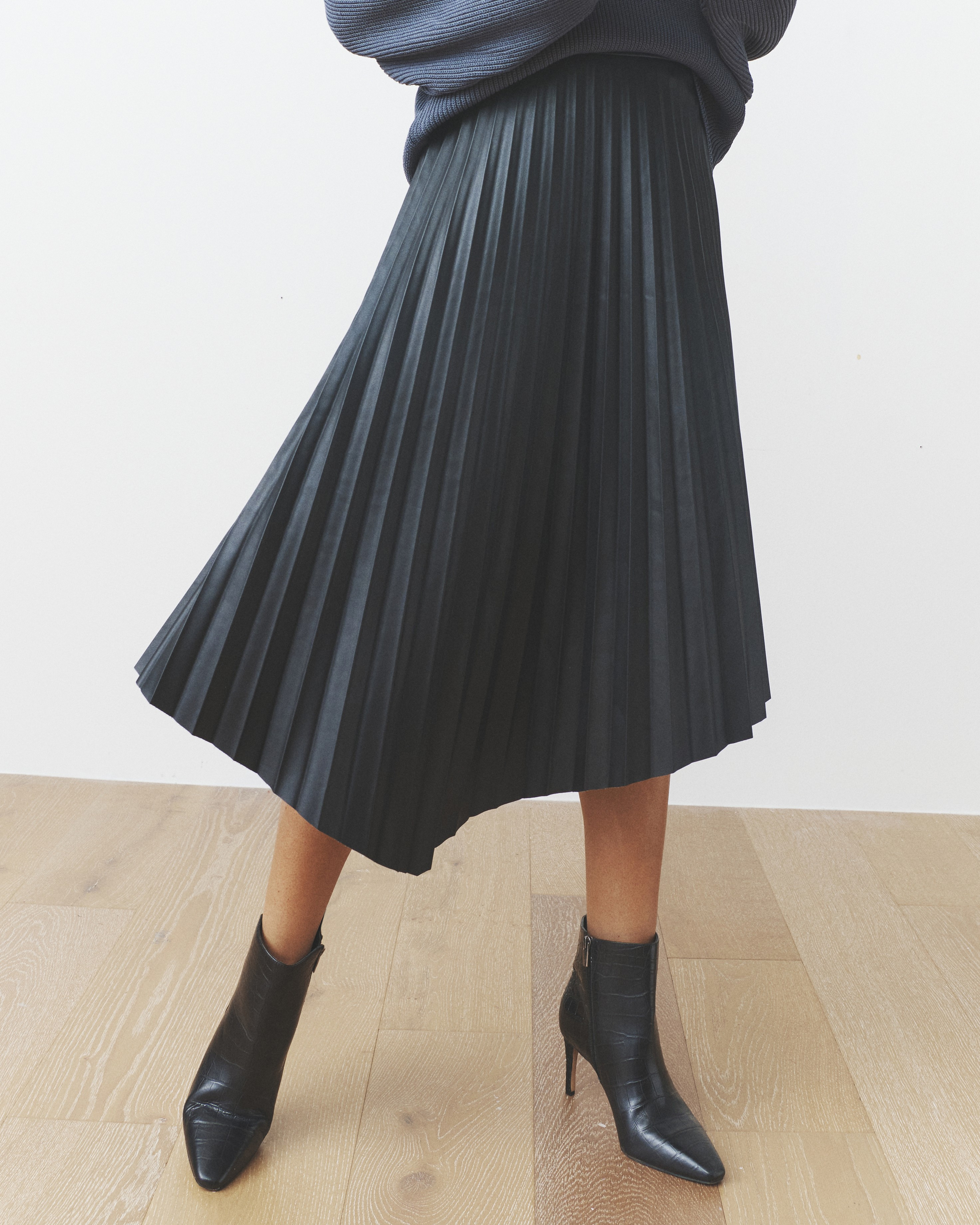 Vince Camuto Faux Leather Pleated Skirt | Vince Camuto