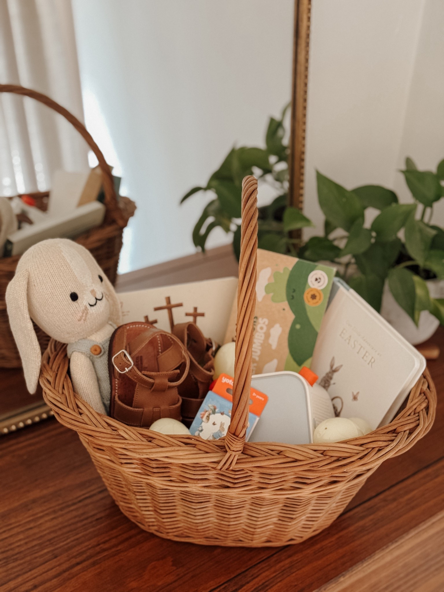 Easter basket ideas for the toddlers —
📚🐰🖍️🥚🧺

Easter books | new sandals | Cuddle & Kind bunny | Yoto player | The Tale of Peter Rabbit | new crayons | Easter basket idea | for the toddlers 

#LTKmomlife #LTKKids #LTKSeasonal