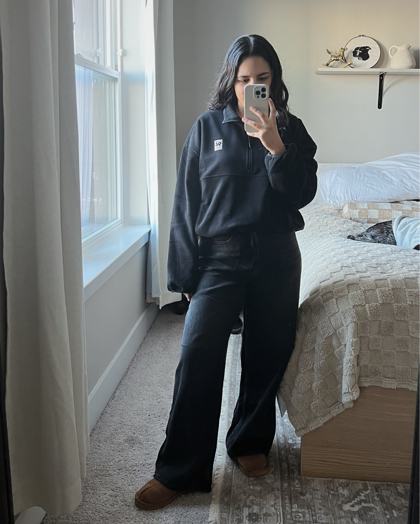 New fleece and jeans from Old Navy! So cozy and perfect for this cold wear and the jeans feel so comfortable it’s like I’m wearing sweatpants! Ordered a small in the fleece and size 4 regular in the jeans (I’m 5’1 for reference)