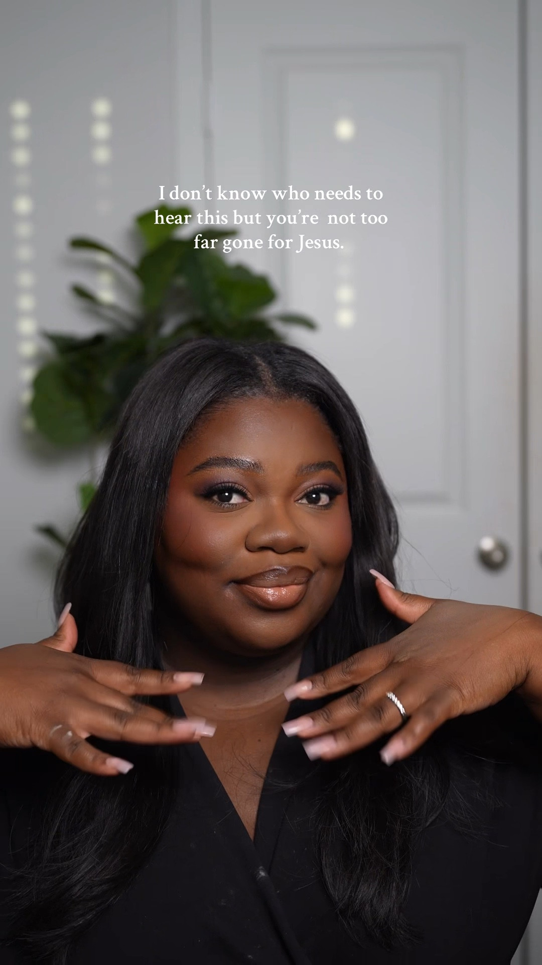 A quick beat with a reminder that Jesus loves you 🤍

#LTKBeauty #LTKFindsUnder100 #LTKFindsUnder50