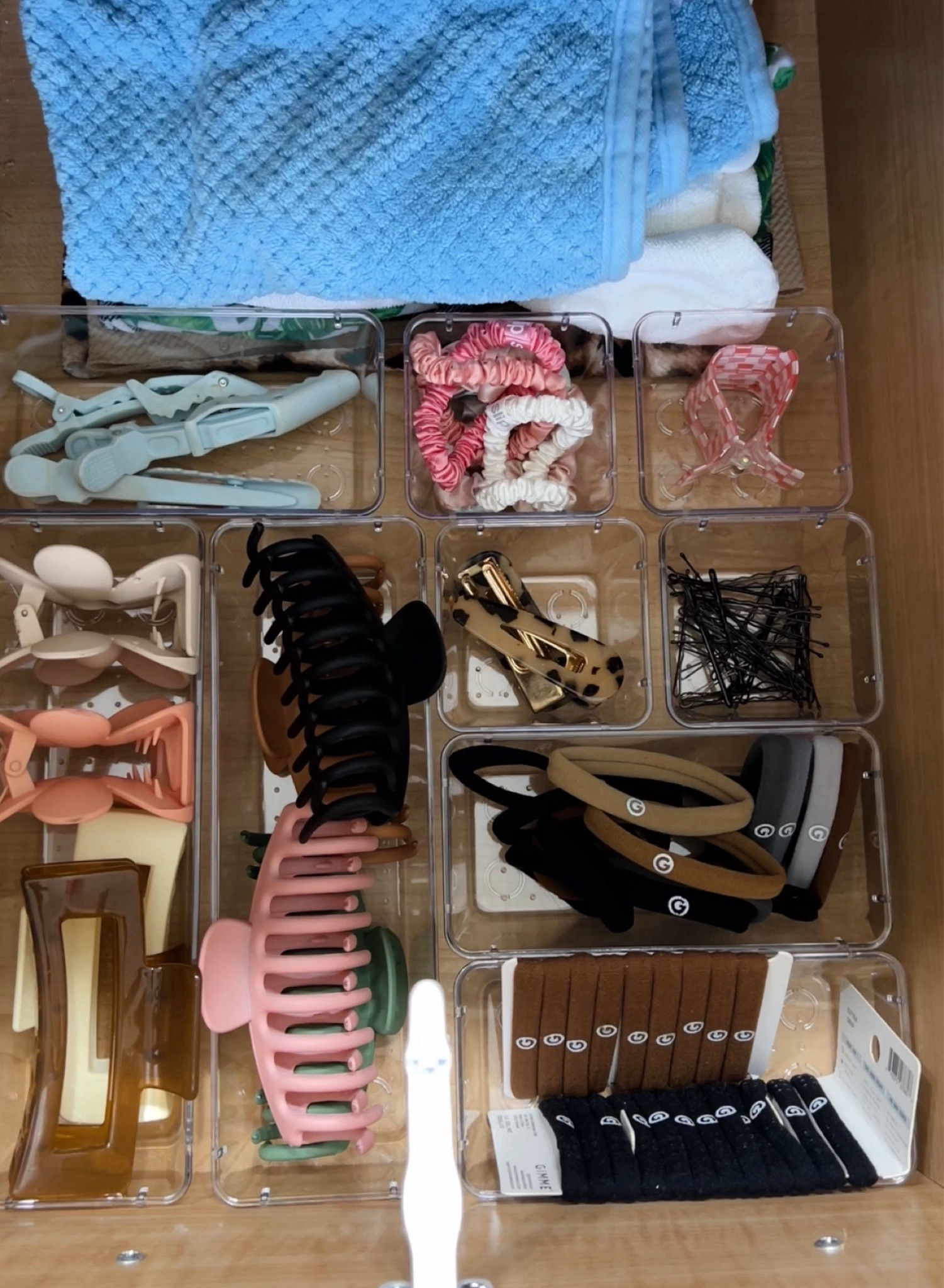 Hair drawer organization 

Hair clips / flower clip / claw clip / gimme hair ties 

#LTKfindsunder50 #LTKbeauty #LTKhome