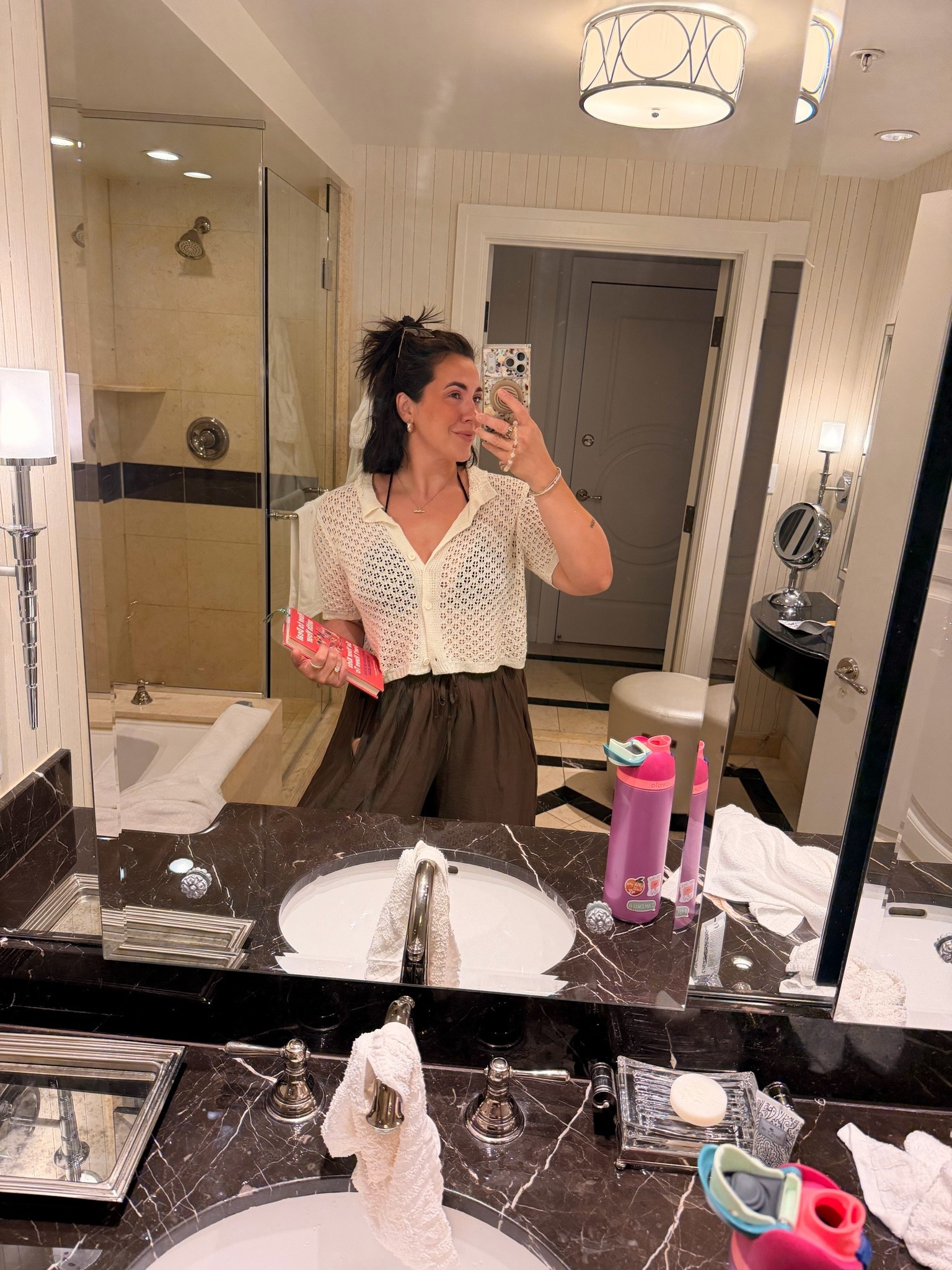Casual pool day cover up outfit. S