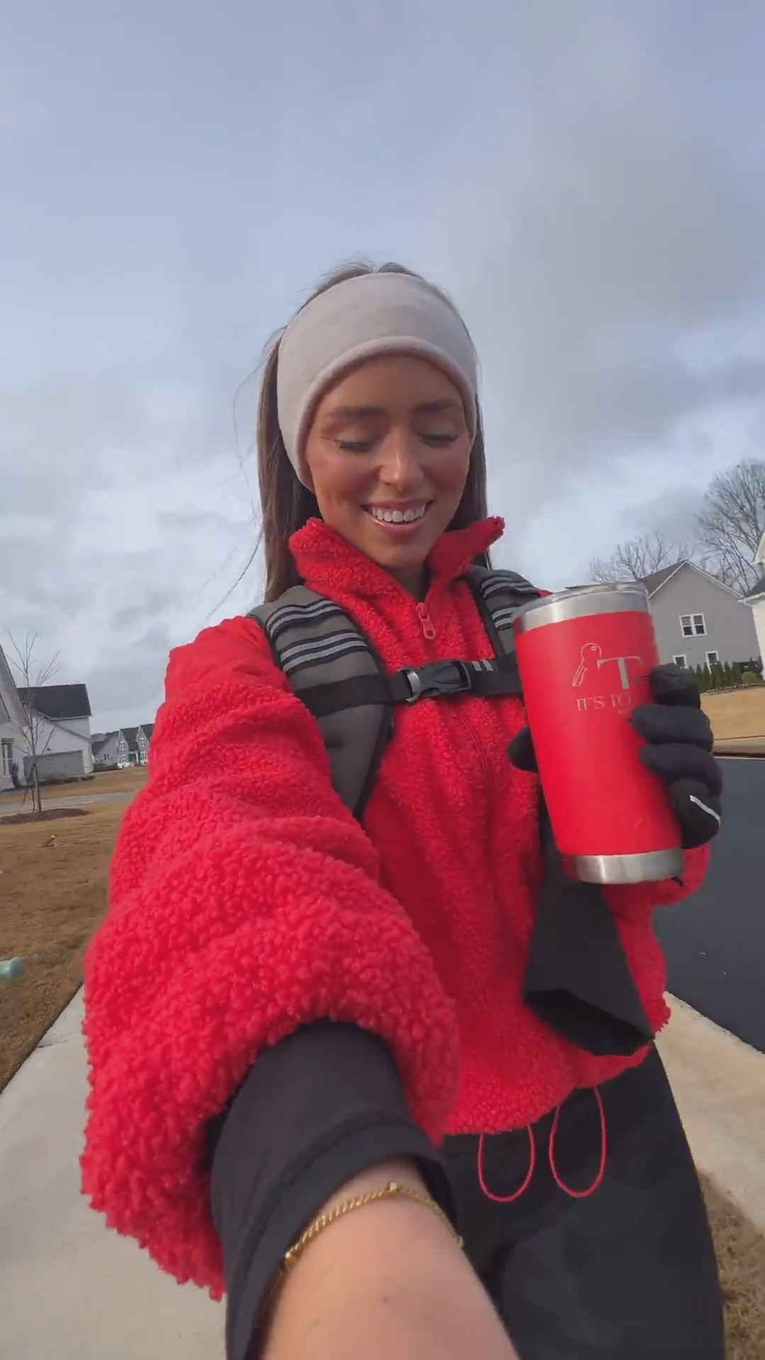 Vlogmas day 1🎄 pjs, outfit, supplements linked!

#LTKHoliday #LTKgrwm #LTKGiftGuide