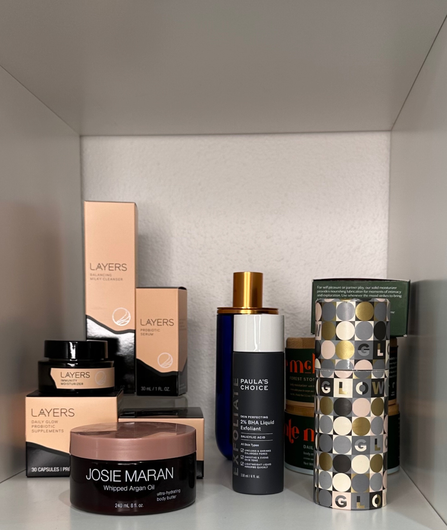 Hair, face, and body! Paula’s Choice, Josie Maran, and Kate McLeod takes over this section ✨ #BeautyRoom #AnnettesBeautyRoom #KateMcLeod #PaulasChoice #JosieMaran