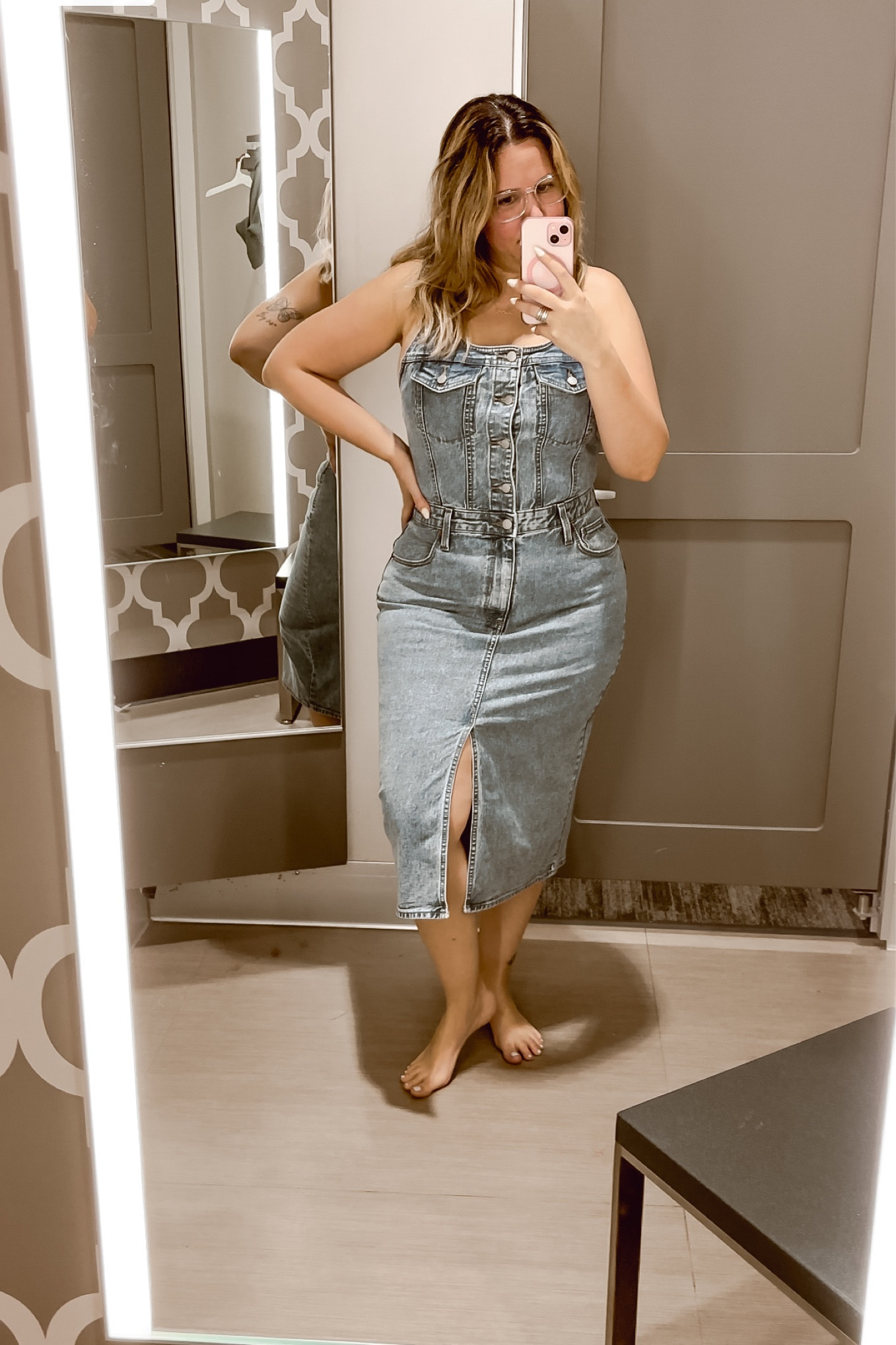 Every girl needs a denim dress 💎🌊🐬