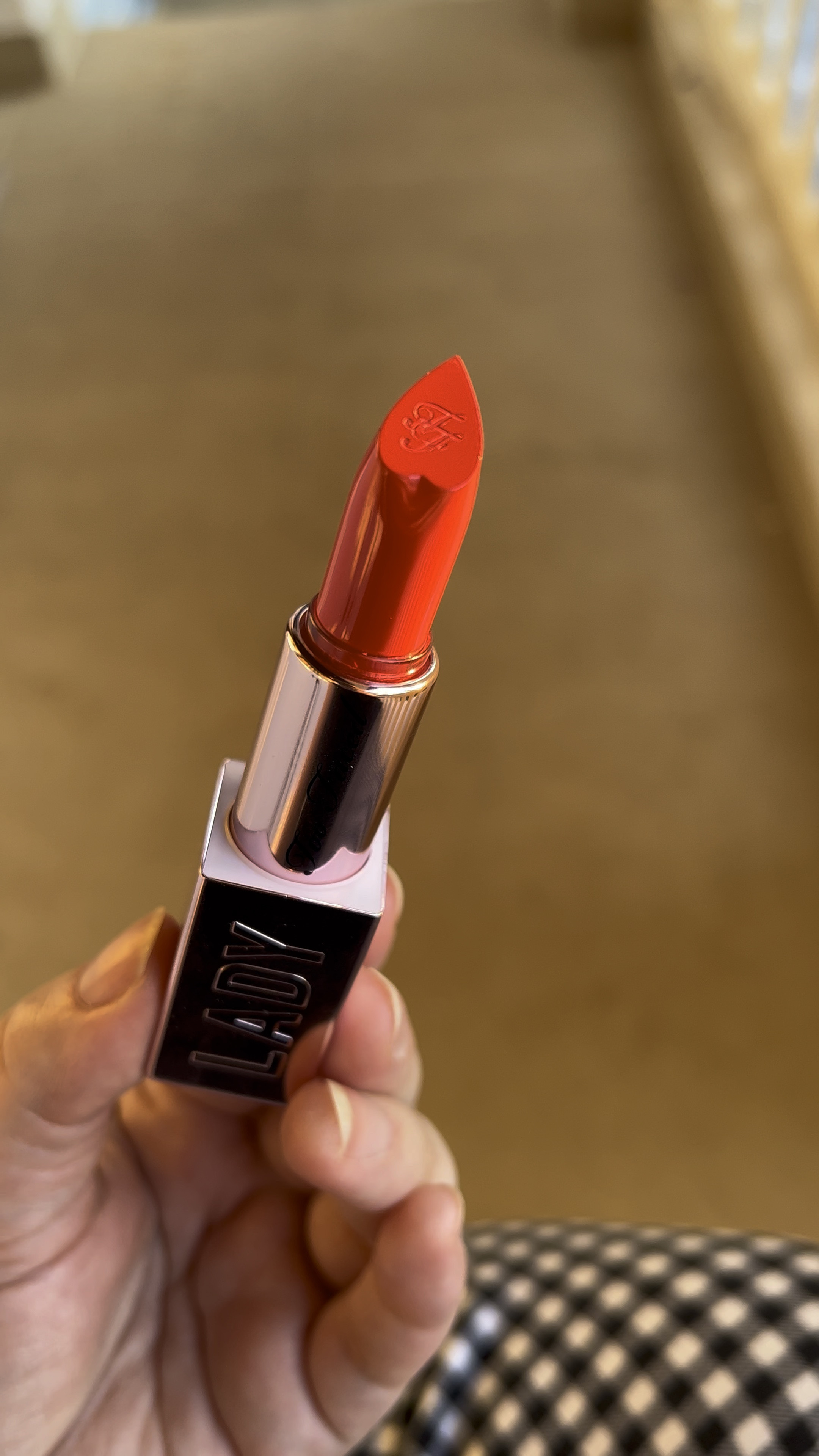 Simplesmente o batom mais lindo da minha coleção! Esse é o Lady Bold na cor You Do You da Too Faced! E a coragem de estragar esse coraçãozinho tão perfeito? Ainda não tive hahha #LTKConBR2023

#LTKbeauty #LTKbrasil #LTKFind