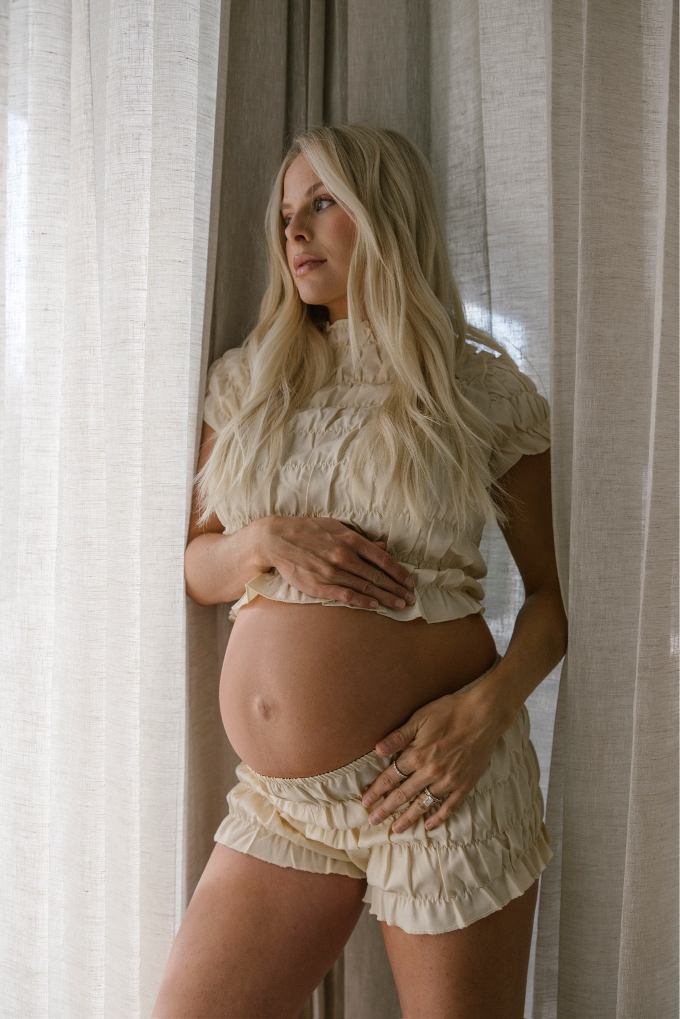 SIZE: medium in set, code “KPGS20!” for discount on pointer finger ring!  #kathleenpost

Matching set, maternity shoot look, bump friendly, maternity outfit

#LTKootd #LTKBump