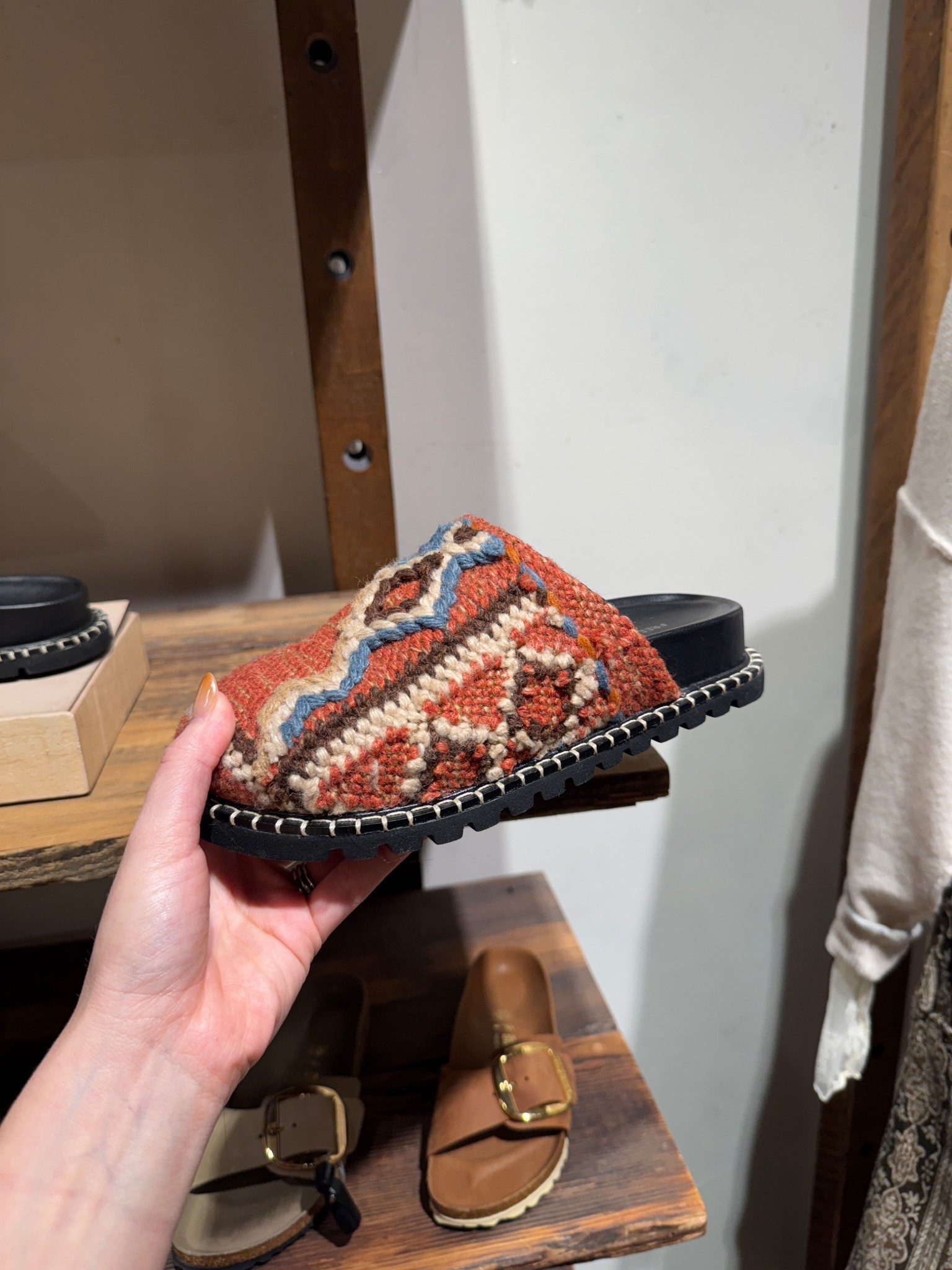 Terra cotta mules to wear with muted outfits

#mules #fallshoes #wintershoes #bohoshoes #clogs #freepeople 

#LTKWorkwear #LTKPetite #LTKShoeCrush
