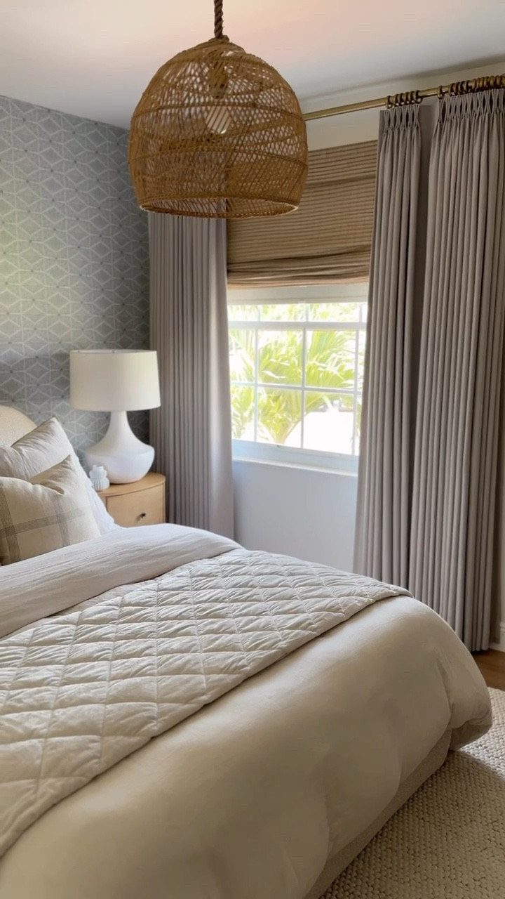 Curtain, rings, and rods: neutral bedroom decor 

#bedroomdecor #bedroomideas #bedroom #homedecor #homehacks


#LTKVideo #LTKhome #LTKstyletip