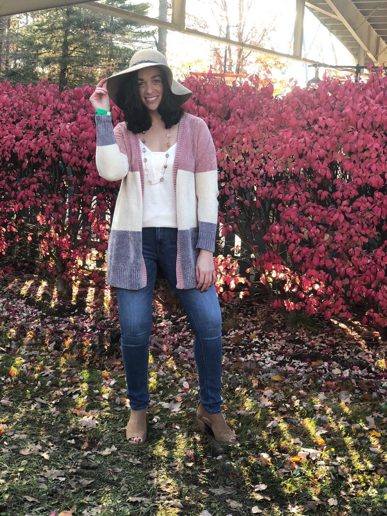 Colorblock chenille cardigan (small). White tank (small). Mid rise dark wash skinny jeans (27). Peep toe suede boots (8.5). #cardigan #chenillecardigan #colorblockcardigan #whitetank #tank #jeans #skinnyjeans #midrisejeans #darkwashjeans #boots #peeptoeboots #thanksgivingoutfit #suedeboots Thanksgiving 

#LTKFindsUnder100 #LTKSeasonal