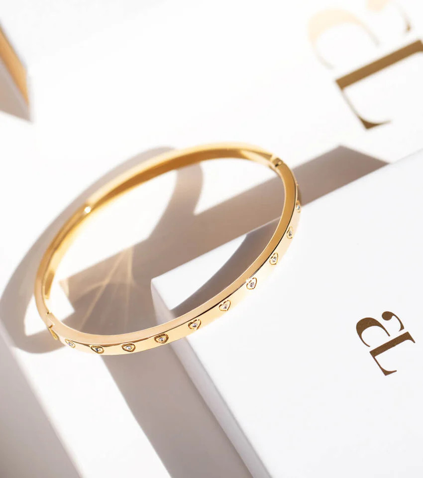 Crystal Heart Bangle & Multi Pearl Clover Bracelet Bundle (Gold) | Abbott Lyon