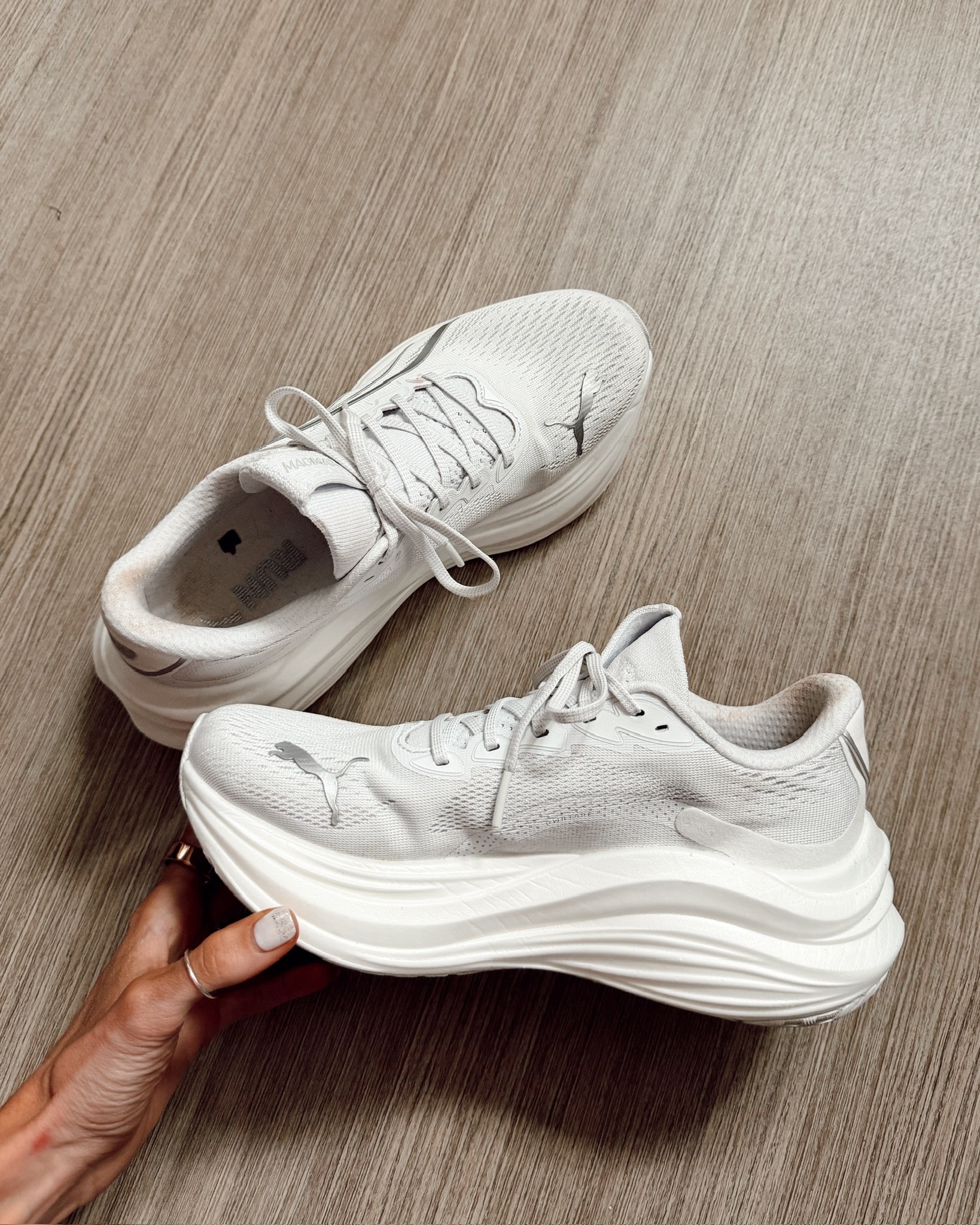 fave shoes for short or long distance running! 🤍