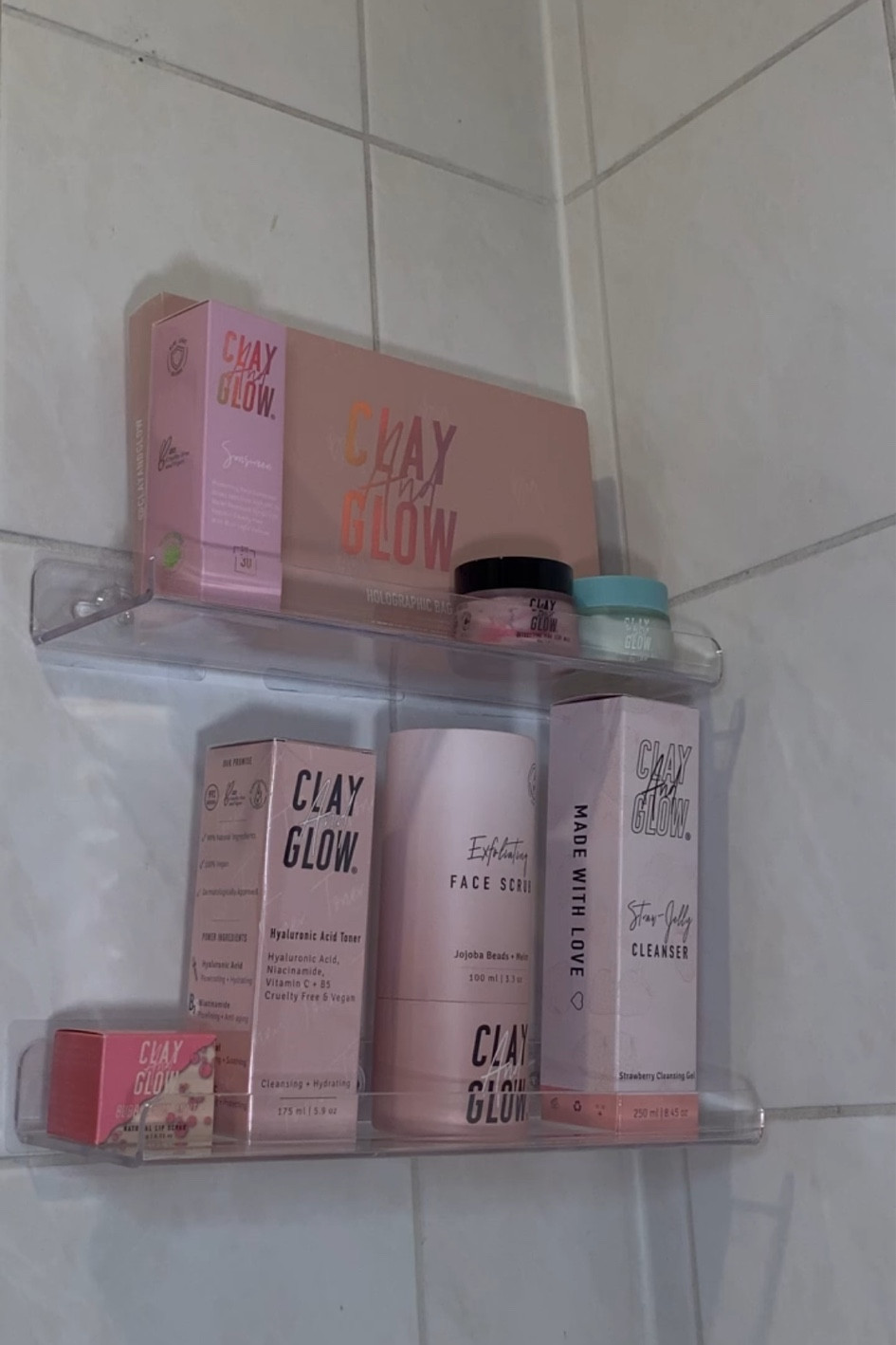 Bathroom shelves with sticker adhesive 

Bathroom organizer, bathroom shelf, bathroom shelves, floating shelves, organized bathroom, acrylic shelves 



#LTKunder50 #LTKeurope #LTKhome