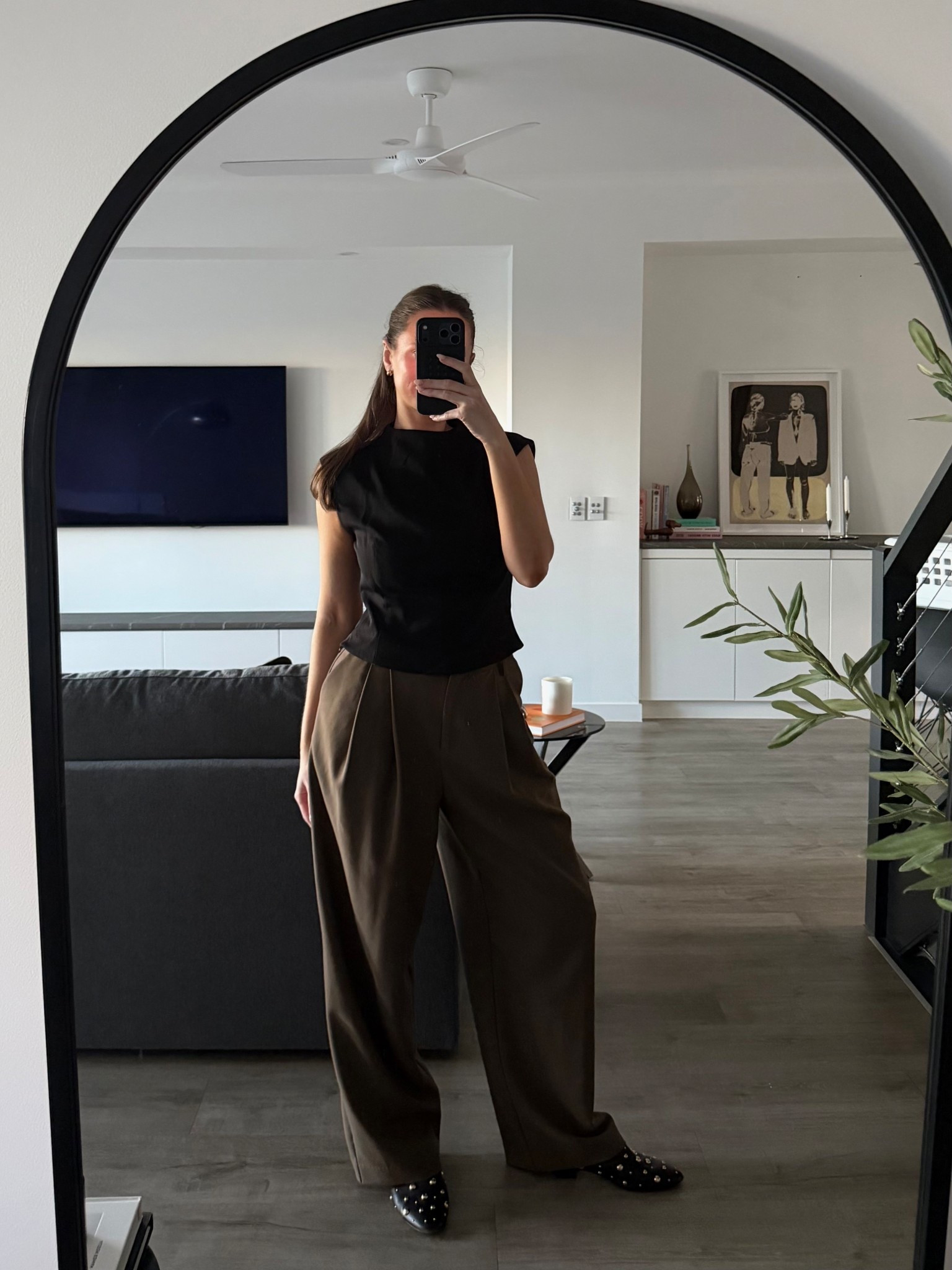 Wearing a large in the top and 10 in the pants xx

#LTKaustralia #LTKworkwear #LTKstyletip
