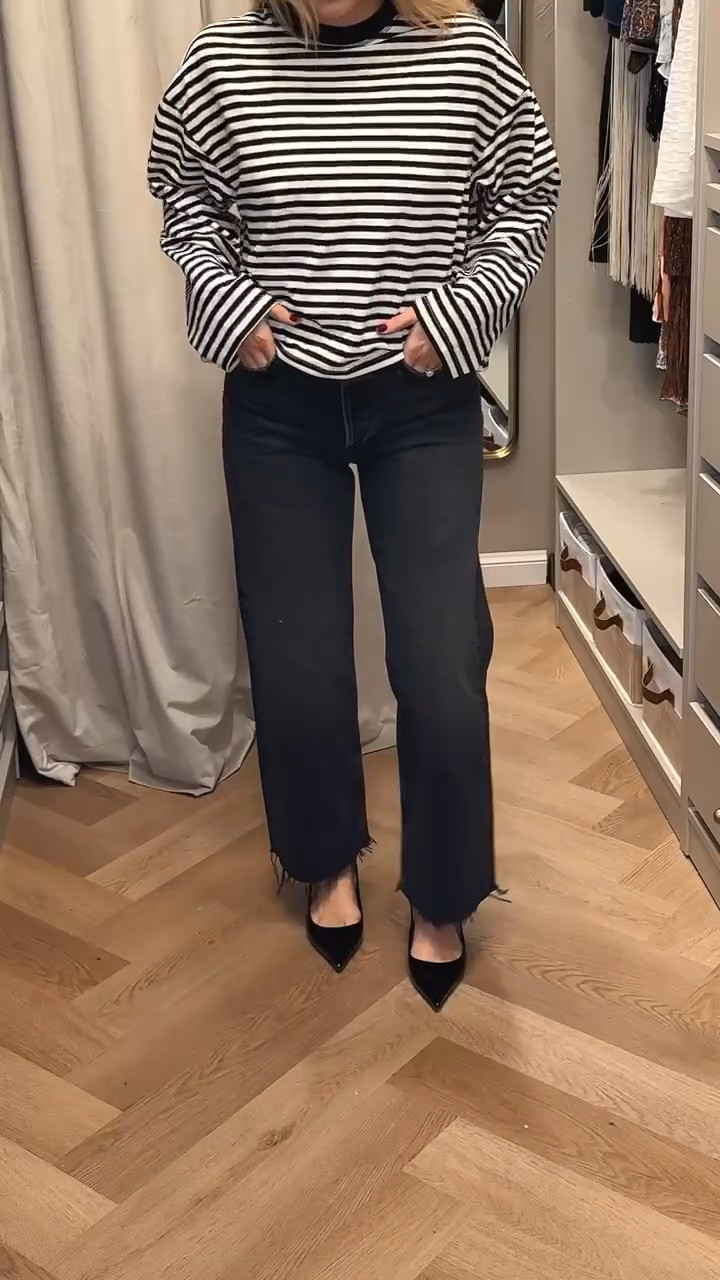 Stripe tee
Black jeans
Cropped wide leg black jeans 


#LTKootd #LTKdayinmylife #LTKSeasonal