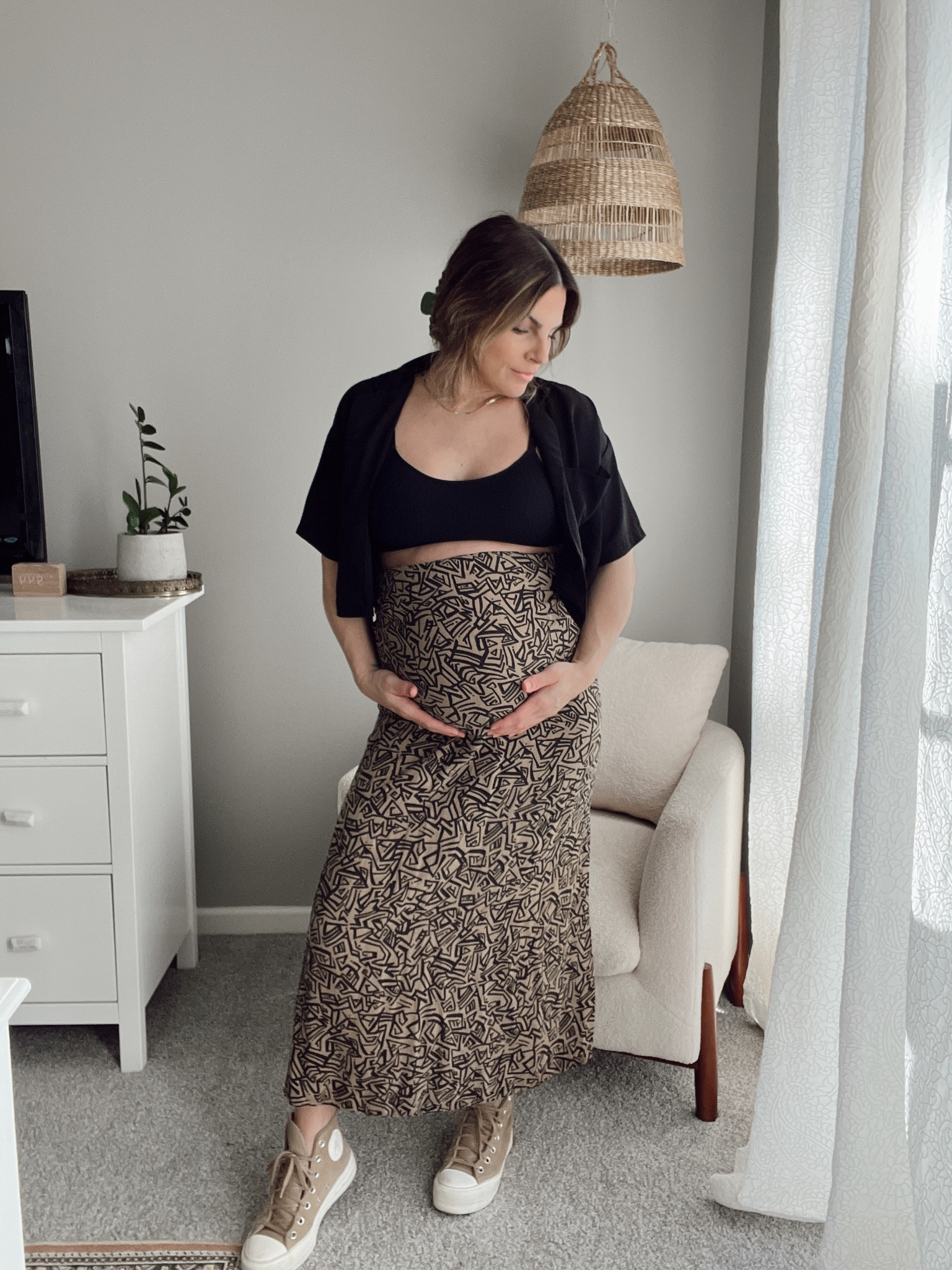 Maternity fashion | Pregnancy outfit inspo | crop top pregnancy outfit | high top platform chucks | modern pregnancy style 


#maternity #pregnancy #outfitinspo #grwm #croptopoutfit #coolpregnancyoutfits #platformchucks #neutralchucks 

#LTKstyletip #LTKbump #LTKshoecrush