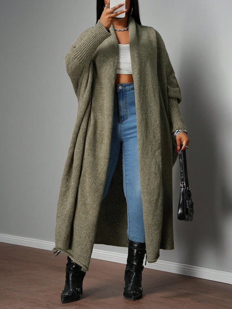 Slaydiva 2025 New Autumn/Winter Plus Size Women's Collegiate/Business Casual Wear/Western Style Dress/Office Attire/Street Club Fashion/City Vacation/Graduation Date/Refined Elegant/Party/Independence Day/Casual Basic Outdoor Social Loose Gray Batwing Sleeve Cape-Style Mid-Length Knitted Cardigan Sweater Fall | SHEIN