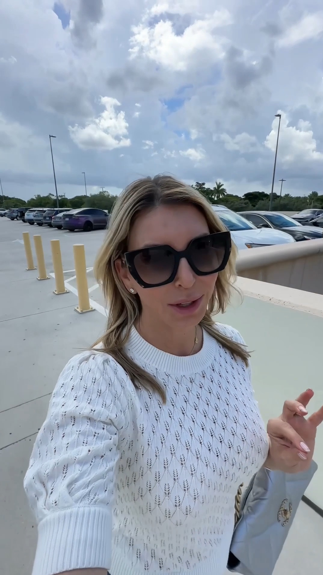 Sharing some beautiful elevated fall pieces from Bloomingdale’s. The Eagle denim are a size 26. And there is very little stretch in these. The Rag’n’Bone are a size 25 they run big. The dress is a size small and the brown dress is a size 4.
Also, the ALC top is a size small.



#LTKStyleTip #LTKVideo #LTKOver40