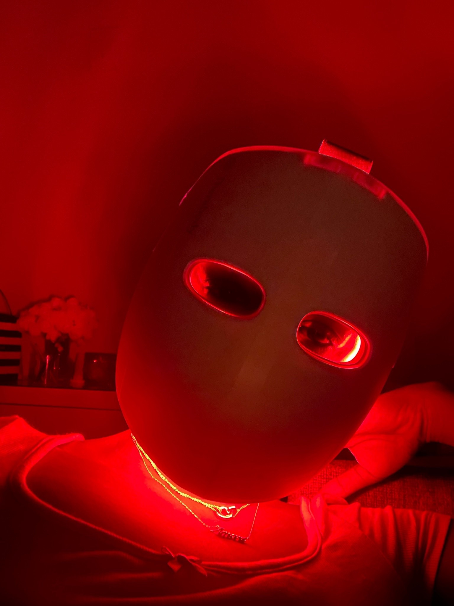 Red light therapy 🚦

#LTKselfcare #LTKBeauty #LTKmorningroutine