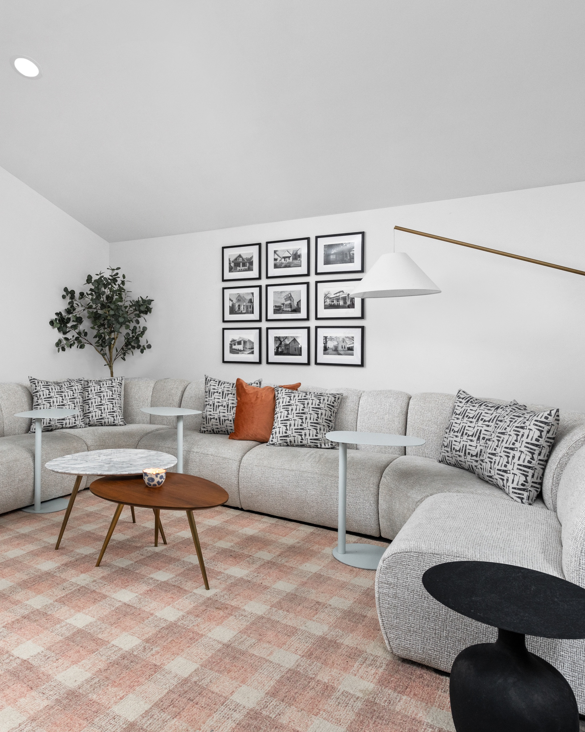 Even offices need sectionals!

#LTKhome