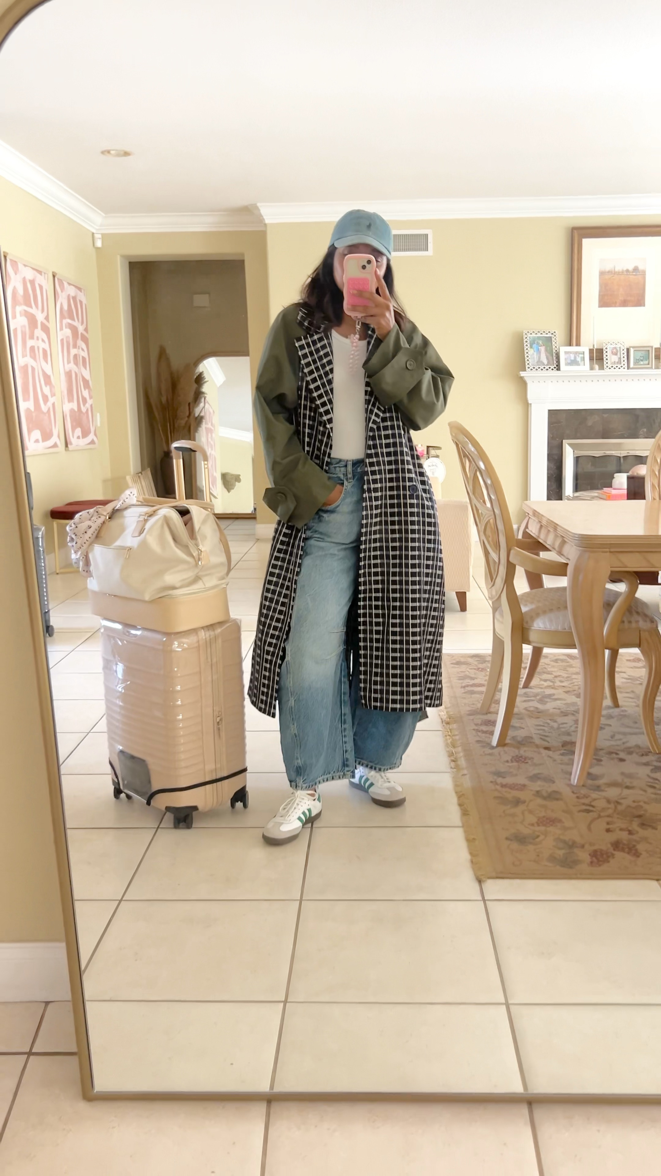 Airport fit. Off to Dublin 🇮🇪

#LTKStyleTip #LTKSeasonal #LTKTravel