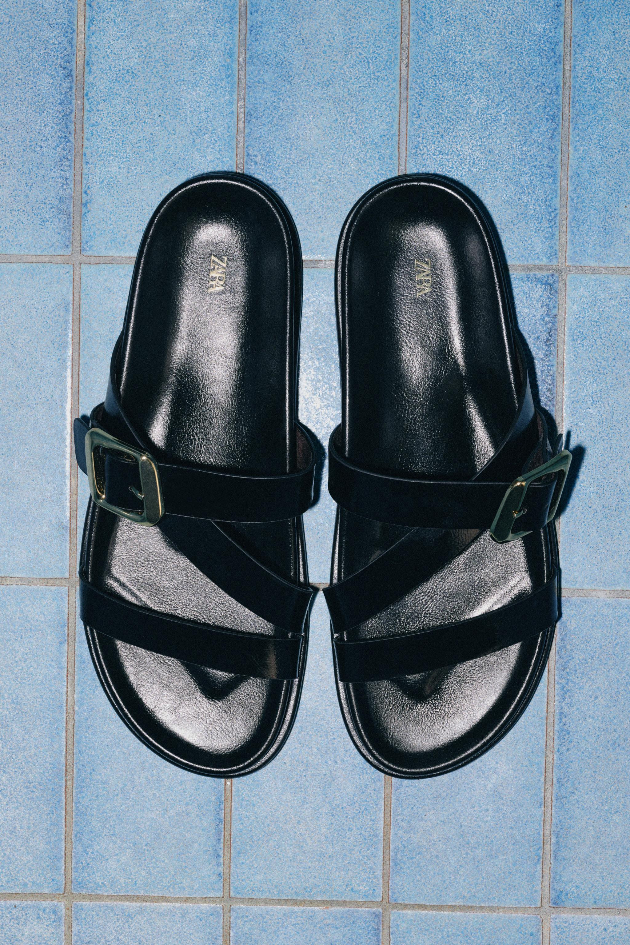FLAT BUCKLE SANDALS | Zara US