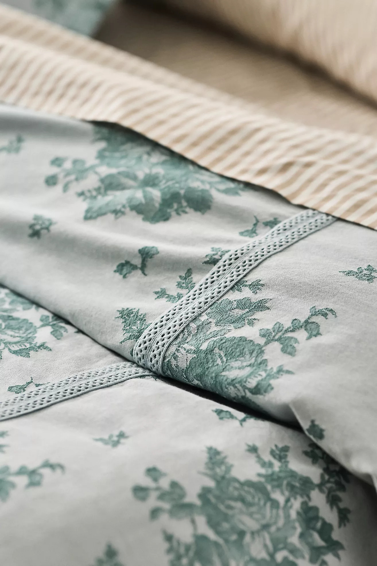 Nadia Cotton Solid Floral Embellished Duvet | Anthropologie (US)