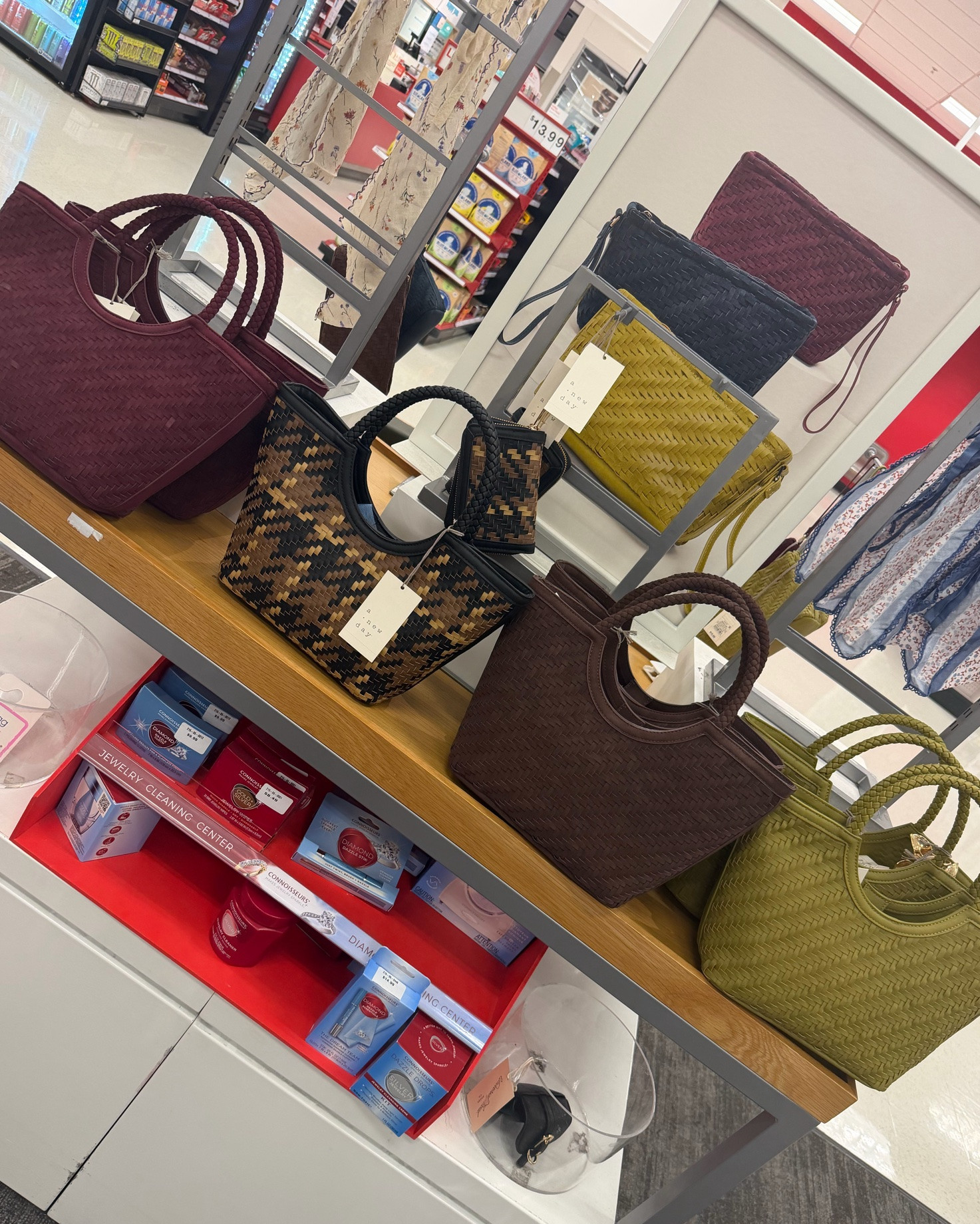 Okay, this mini woven tote is TOO cute! 👜✨ It comes in 5 gorgeous colors, but I ended up getting the navy blue 💙 and I’m obsessed! And the best part? It also comes in a cute wristlet pouch version and a larger size if you prefer a little more room! 🙌✨ All for such a great price — the mini tote is only $30 at Target! 😍
#TargetFinds #WovenBag #AffordableStyle #TargetStyle #BagLover