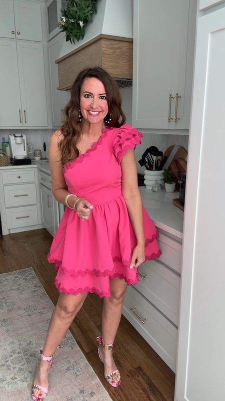 Wearing a small in this fun dress from Avara! Use code crispcollective for 15% off sitewide. 
.


#LTKfindsunder100 #LTKover40 #LTKparties