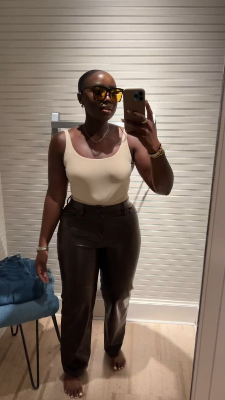 Wearing a size 31 in the leather pants. I’m shocked they were so tight on my thighs and I would have loved if they were a little longer! I do love the stretch! 

#LTKstyletip #LTKHoliday #LTKVideo