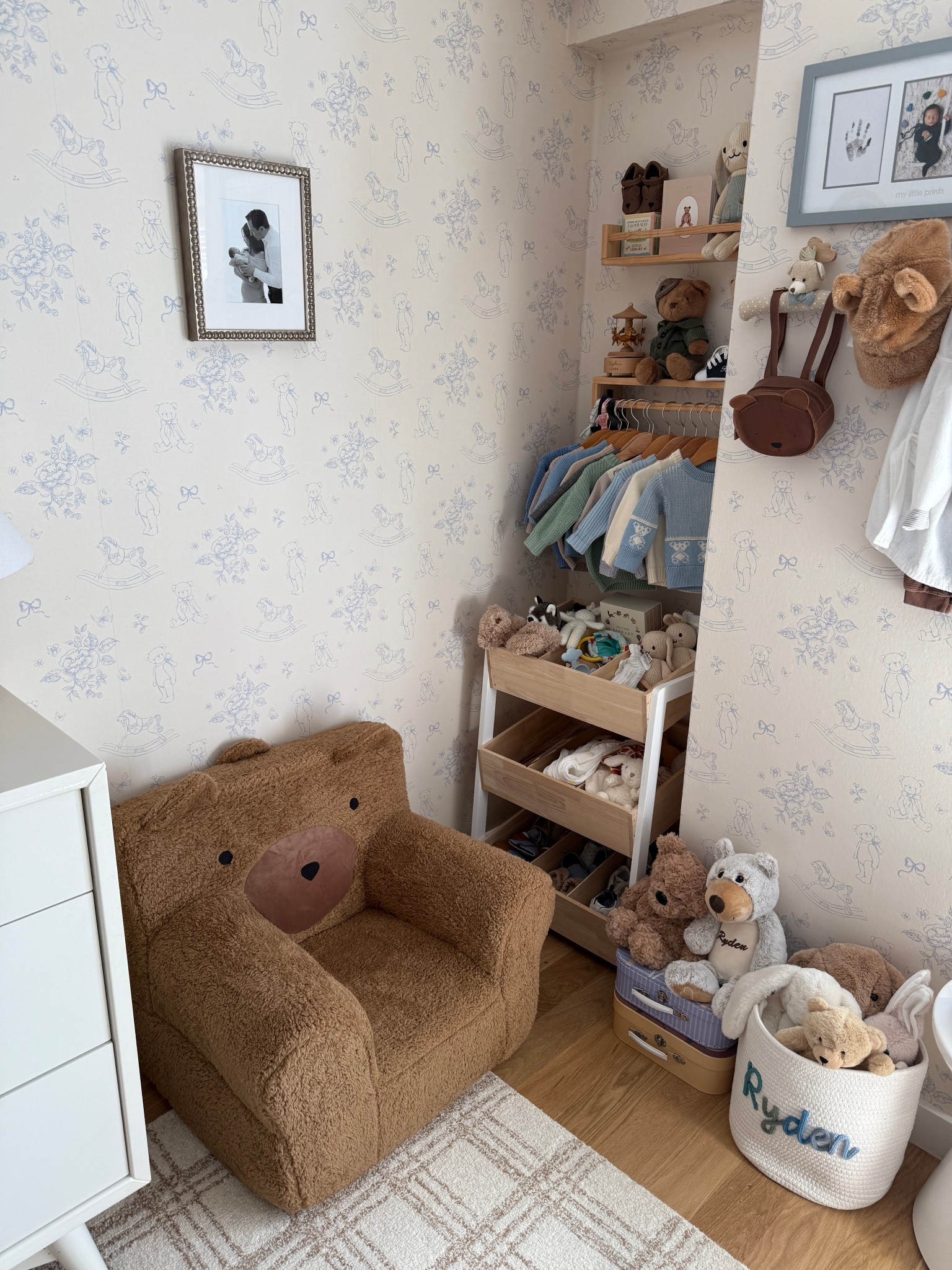 Baby bear sofa 

#LTKFamily #LTKKids #LTKBaby