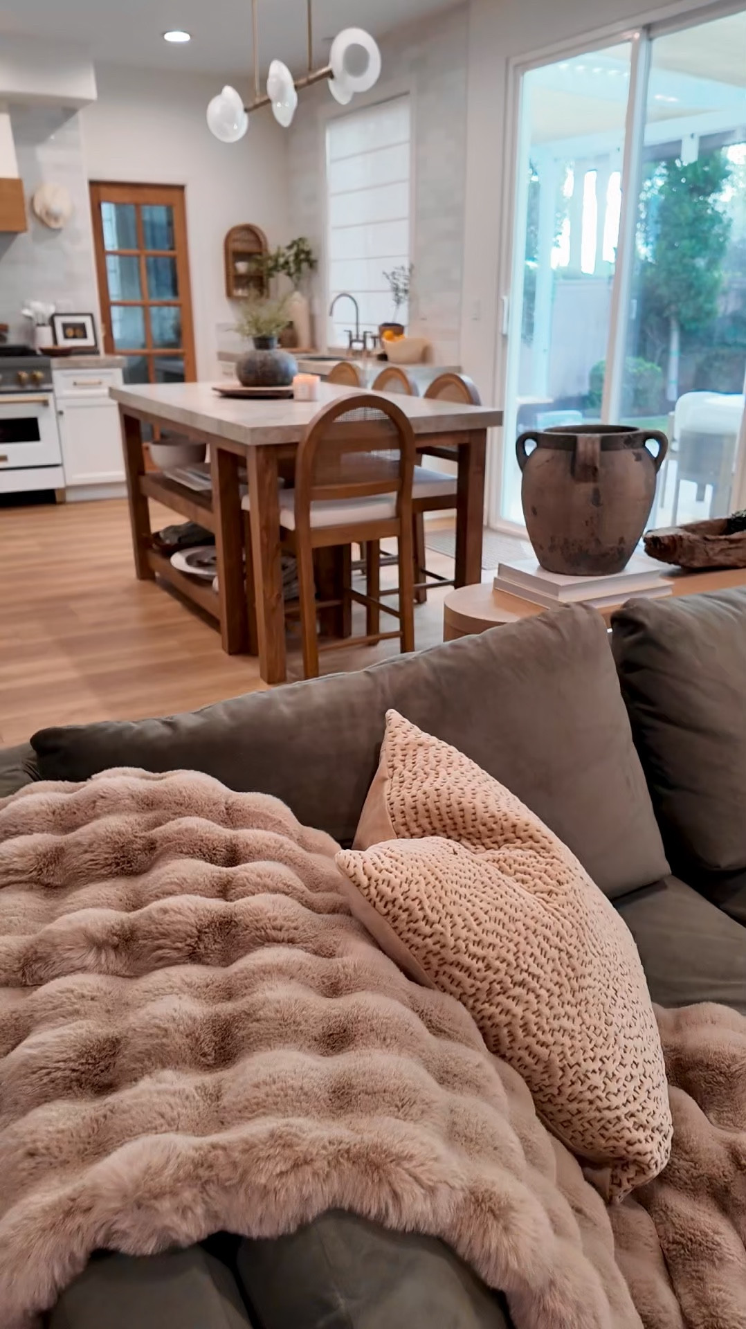 Star of this kitchen is the zline range! 
Dreamy kitchen accents and decor and our favorite barstools! 
#kitcheninspo 