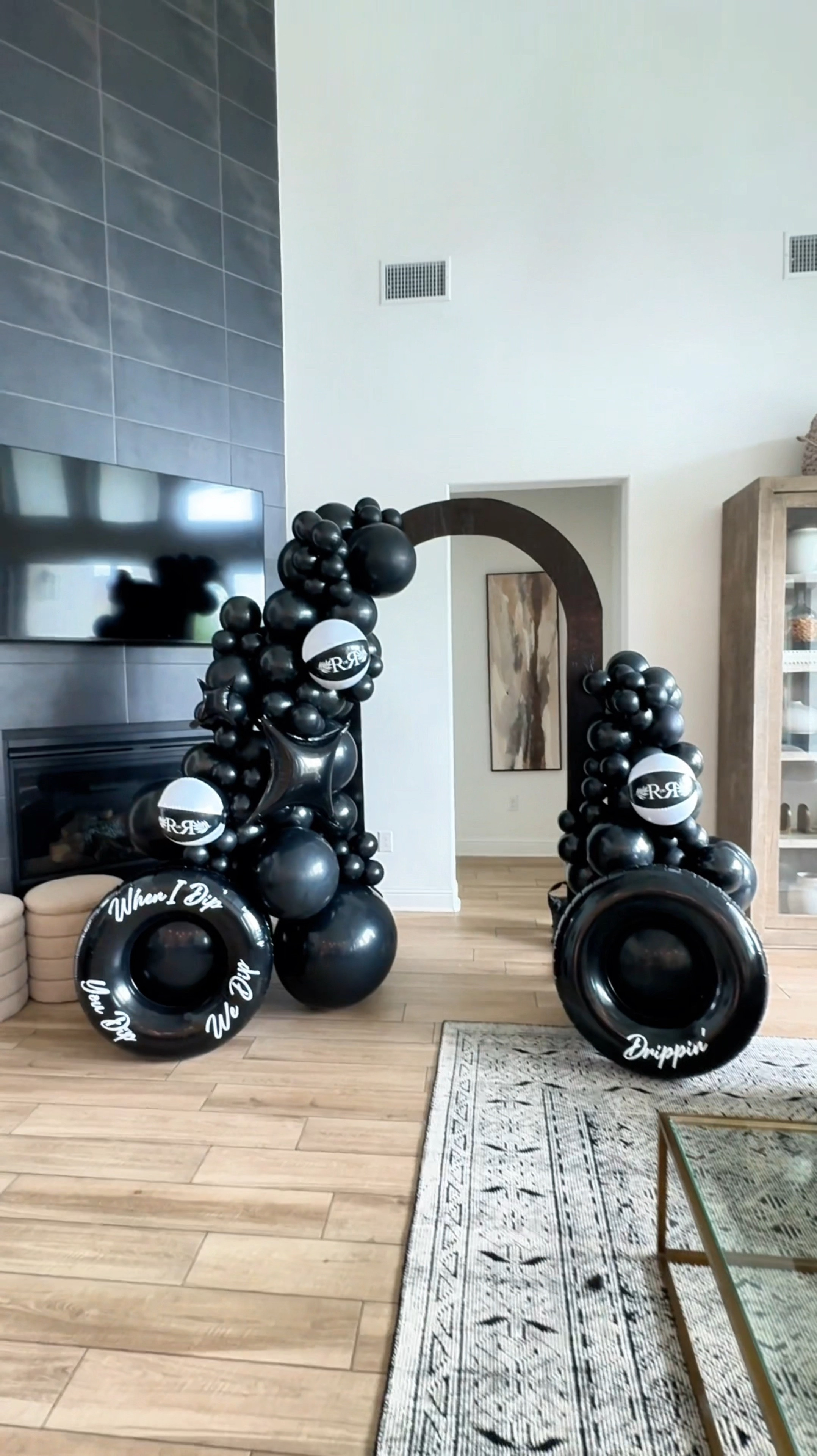 DIY Pool Party Photo Op Balloon Garland!

#LTKSeasonal #LTKHome #LTKSwim