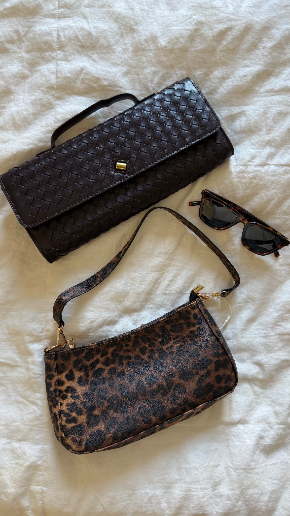 Brown clutch and leopard purses 👜 

#LTKStyleTip #LTKFindsUnder50 #LTKItBag