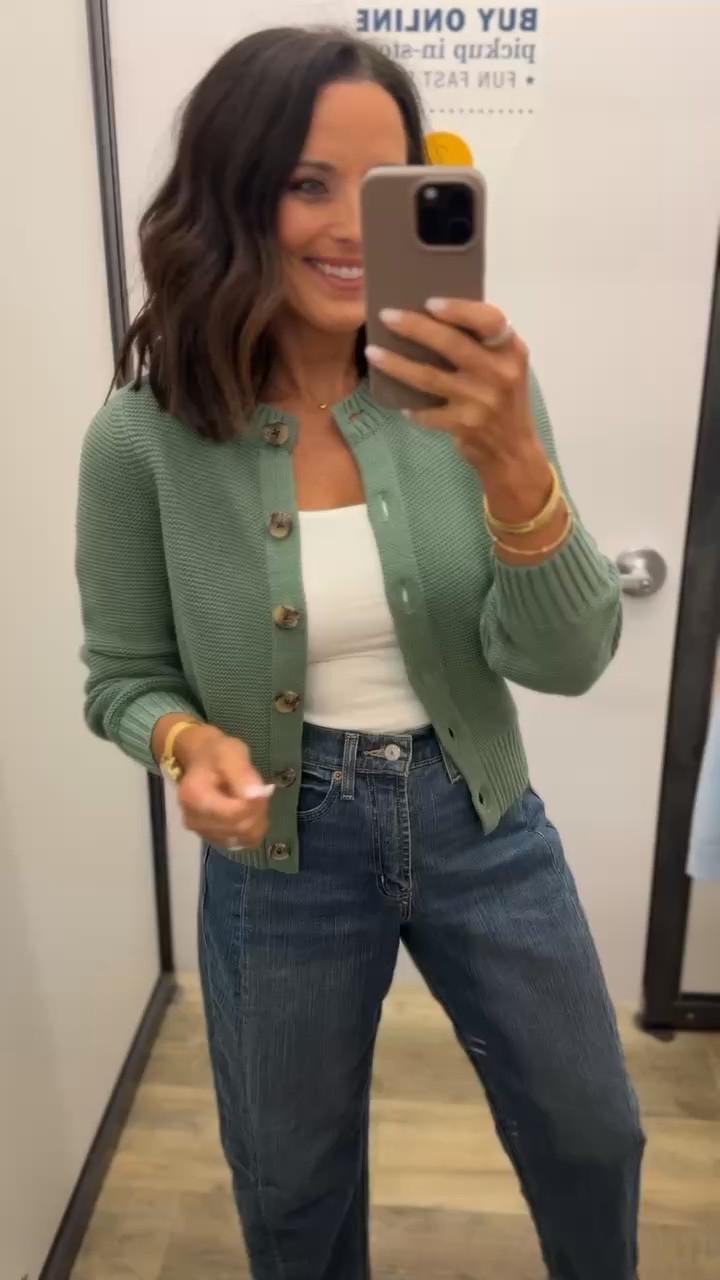 Obsessed with this green cardigan 💚 Such an easy everyday outfit. Wearing a small.
#LTKStyle #LTKDailyLook #LTKFinds #SpringStyle

#LTKPetite