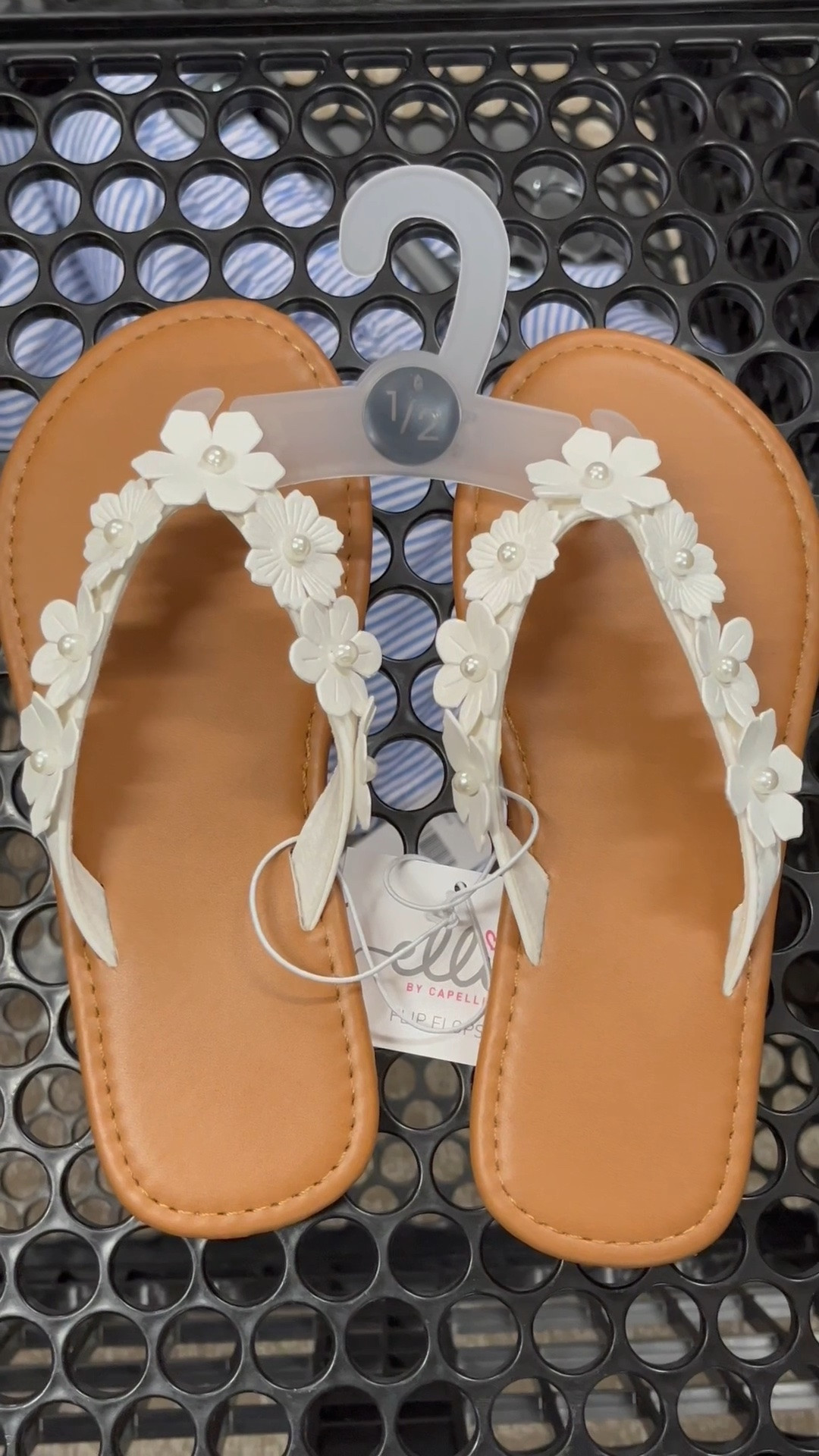 Girls white flip flops @Kohl's both are on sale today!

Girls summer sandals, girls rhinestone flip flops , girls flower flip flops, beach wedding, destination wedding, flower girl shoes.

#LTKWedding #LTKKids #LTKSeasonal