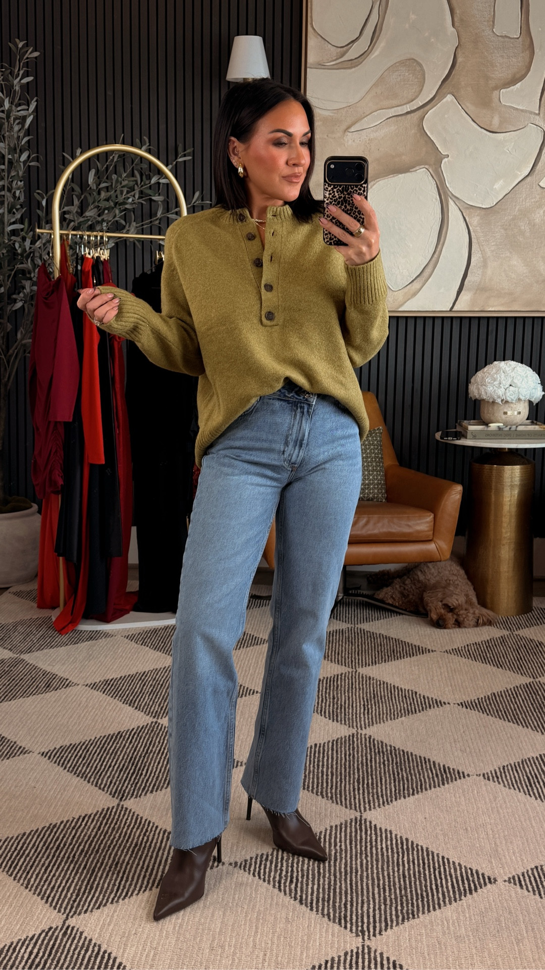 Love this look for fall. Casual but still put together. 

In a small in sweater 
26 in jeans 