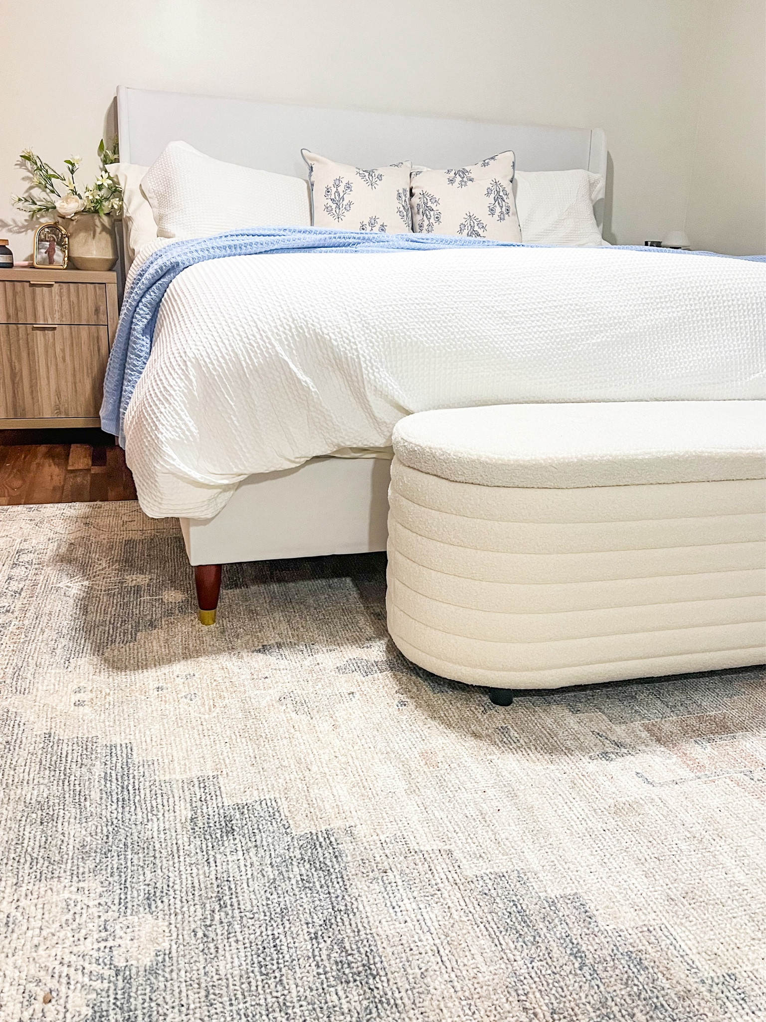 Create a tranquil coastal retreat in your bedroom with decor and furniture from Amazon! 🌊 Embrace soothing blues, whites, and natural textures to bring the beach vibes indoors. #CoastalDecor #BeachyBedroom #SeasideStyle #AmazonFinds #CoastalFurniture 🐚🌴🛏️

Search Optimization: Coastal bedroom decor, beachy furniture, coastal home accessories, nautical bedroom decor, coastal bedding.

#LTKSeasonal #LTKSaleAlert #LTKHome