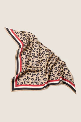 EVEREVE Women's Blair Leopard Triangle Bandana, Tan | Evereve
