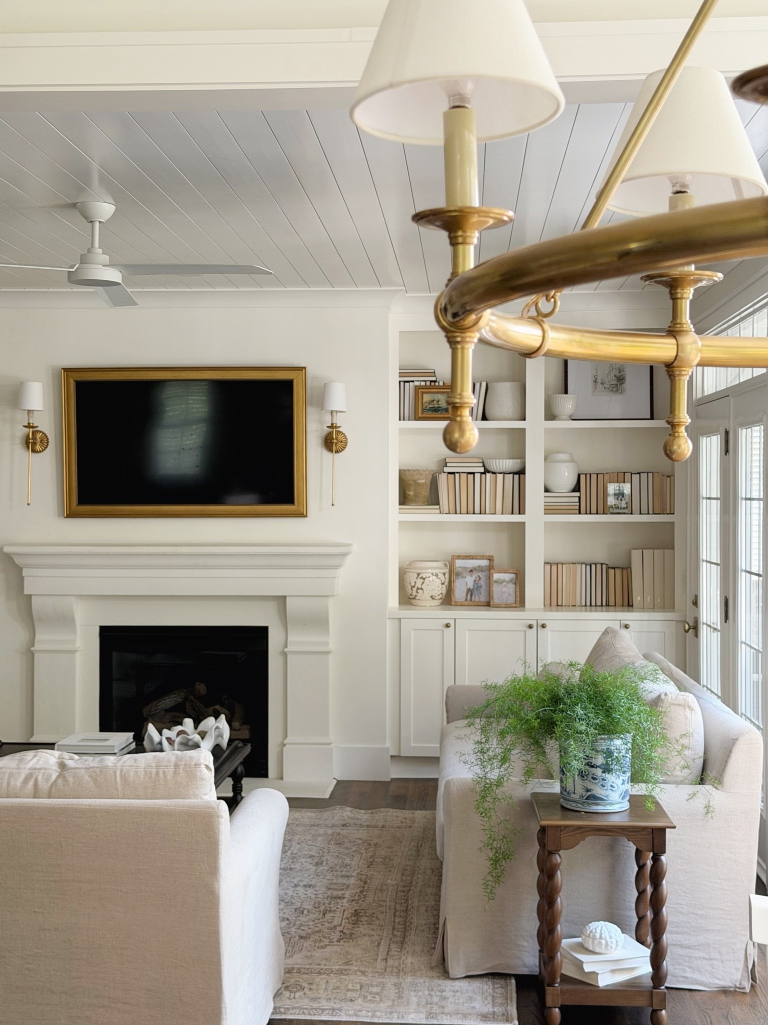 Living room decor - classic coastal traditional southern charleston home

#LTKHome