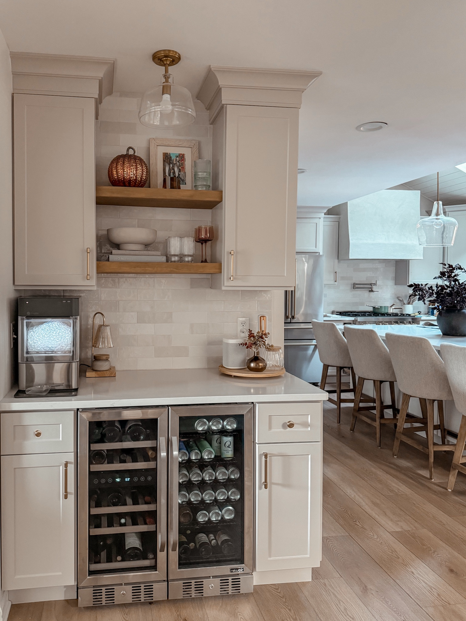 A sneak peak at our new BEIGE cabinets 😍 I’m in loveeeee! It’s the perfect cozy fall kitchen! Linking all of our kitchen wine bar area items for you here! #kitchendecor

Amanda Vernaci, come stay awhile, beige kitchen cabinets

#LTKHome