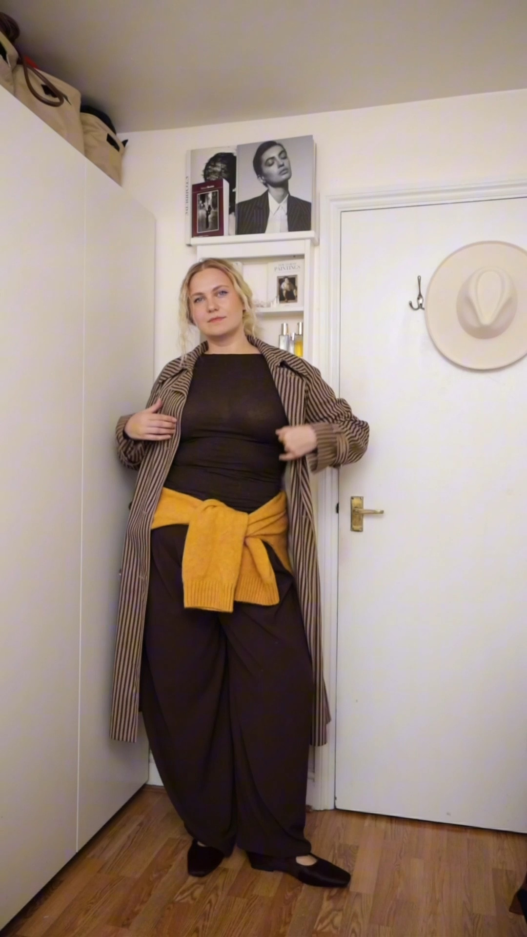 Day 1 of wearing COLOUR IN CONFERENCE 💛

have you ever worn your knits as accessories?! I hope you try!


Knitwear, jumper, Sézane, classics, classic style, autumn styling, fall fashion, fall colours, curvy chic

#LTKworkwear #LTKeurope #LTKautumn