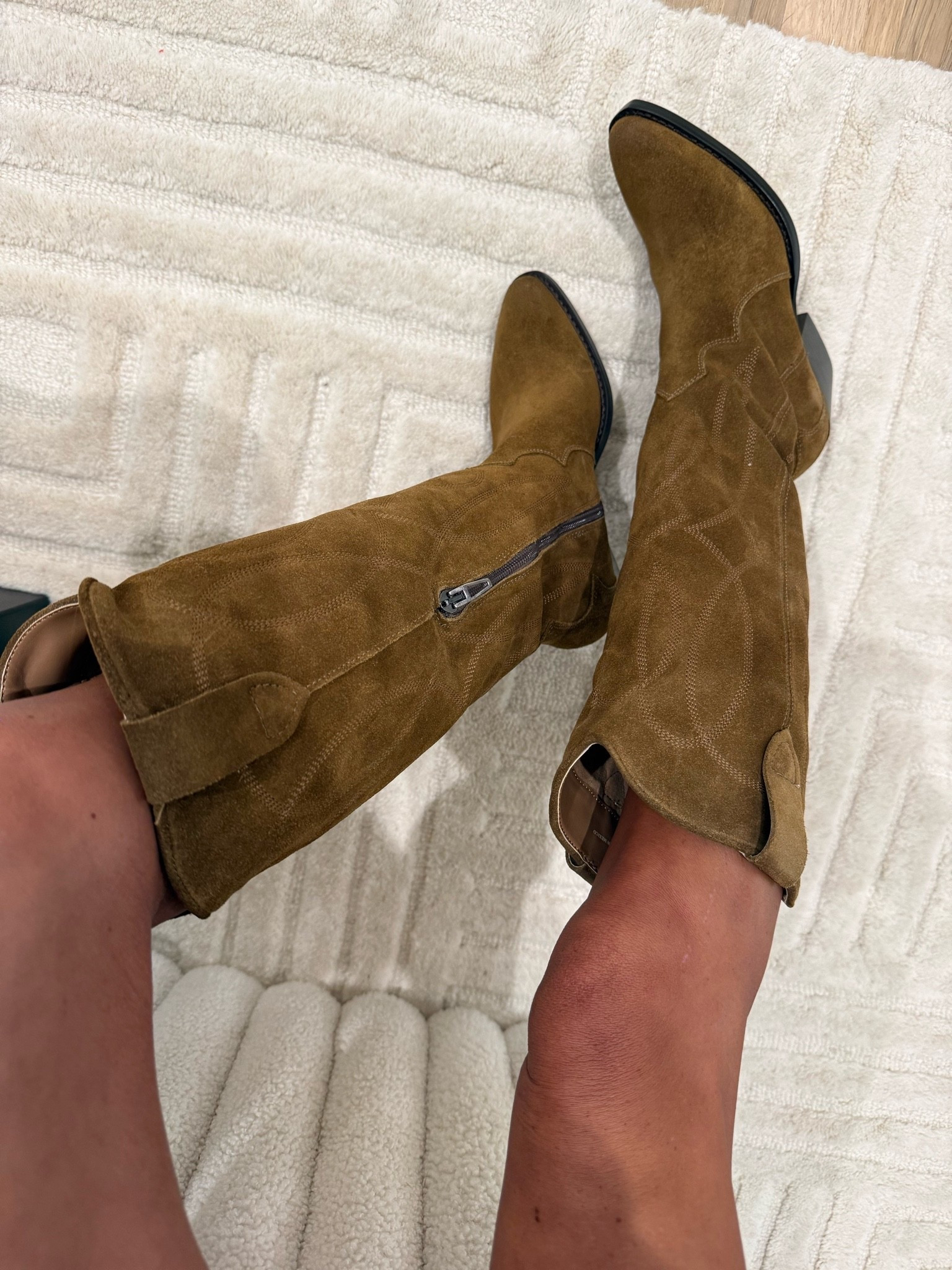 Tall cowboy boots that fit petites! Size 7